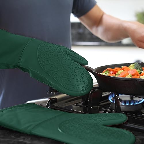 Vista 138 de Guantes de horno de silicona con forro de algodón acolchado – profesional resistente al calor olla de cocina soportes – 1 par, Negro