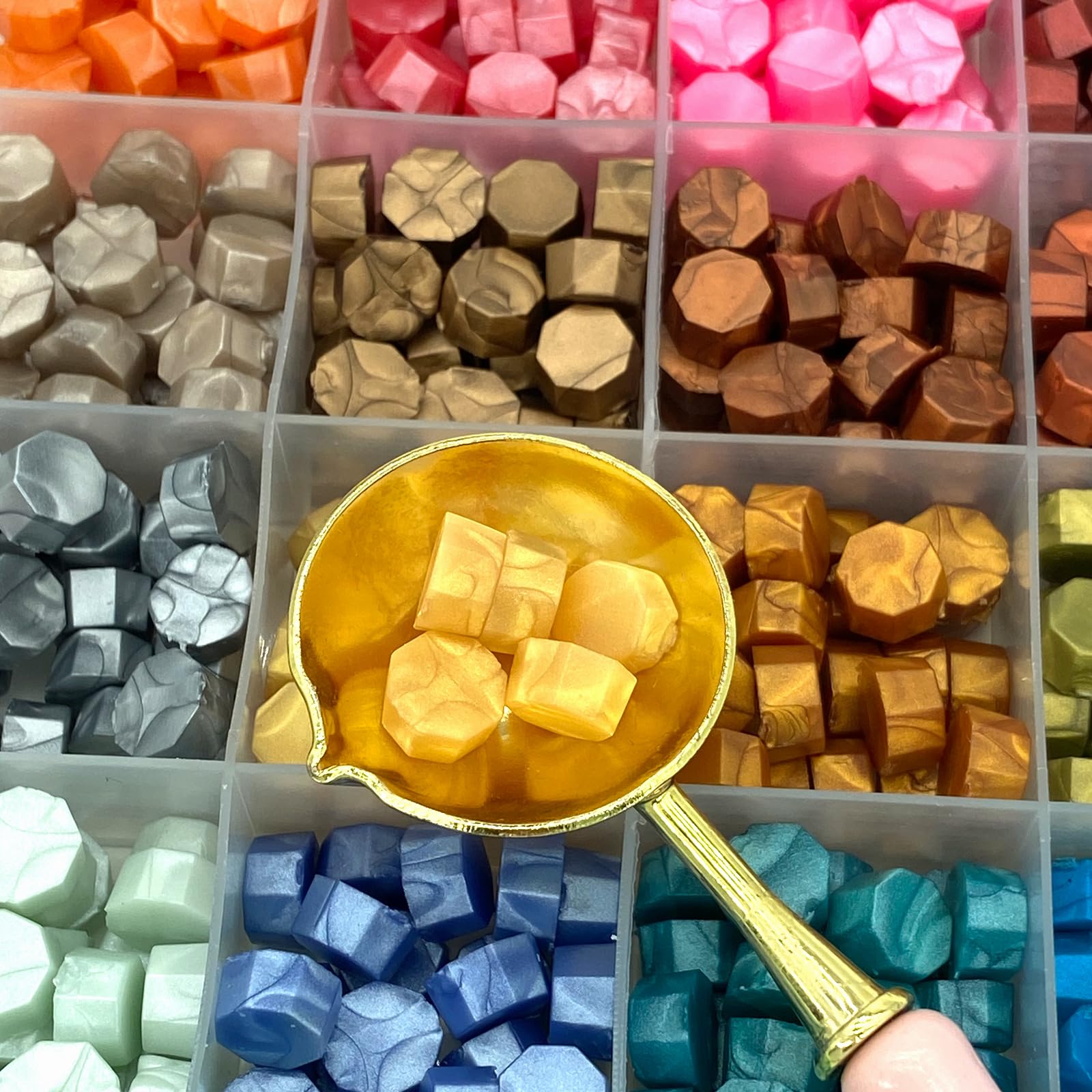 600 cuentas de sellado de cera de 24 colores, cuentas de cera de sellado surtidas para sellos de sellos, perlas blancas, moradas, negras, rojas, a granel para invitaciones de boda, sello