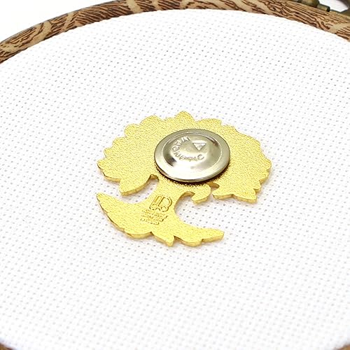 Miniatura 5 de Awesome Pattern Studio Needle Minder Set - Minder de aguja magnética del árbol de la vida + 2 pinzas de aguja. Pin esmaltado para punto de cruz,