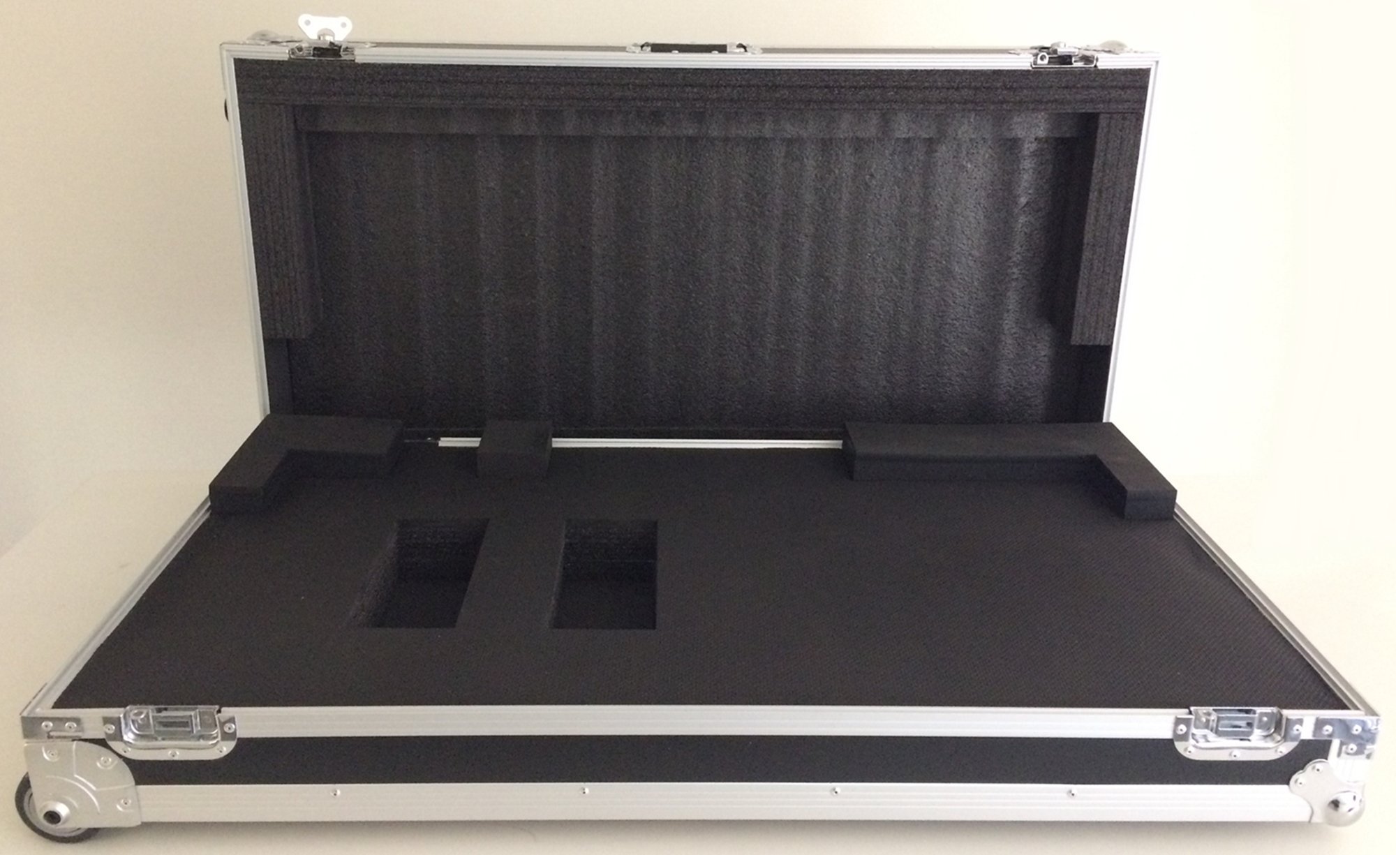 Amazon.co.jp: MACKIE コントロールサーフェスDC16用ツアリングハード