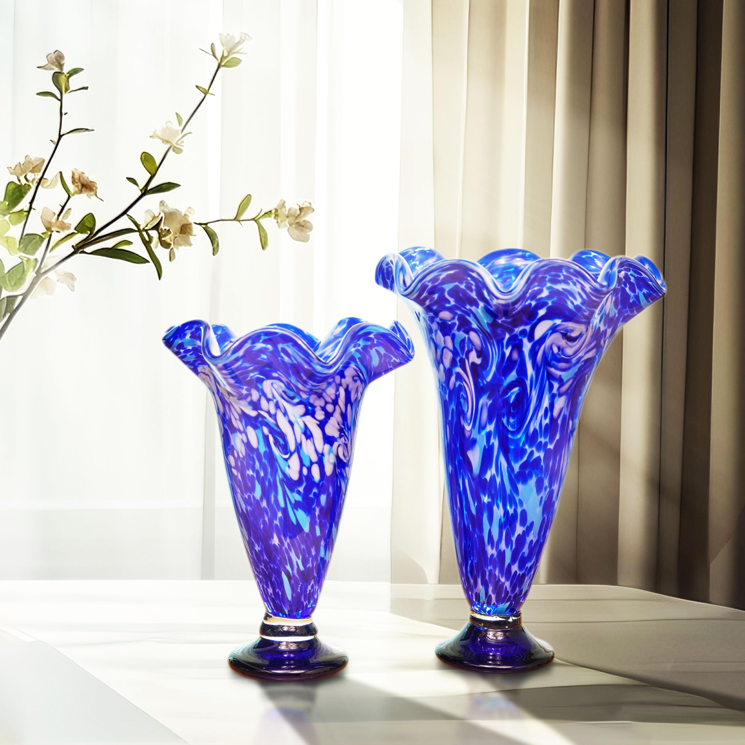 Amazon.com: Luxury Lane 手工吹製鈷藍色五彩紙屑藝術玻璃花瓶適用於