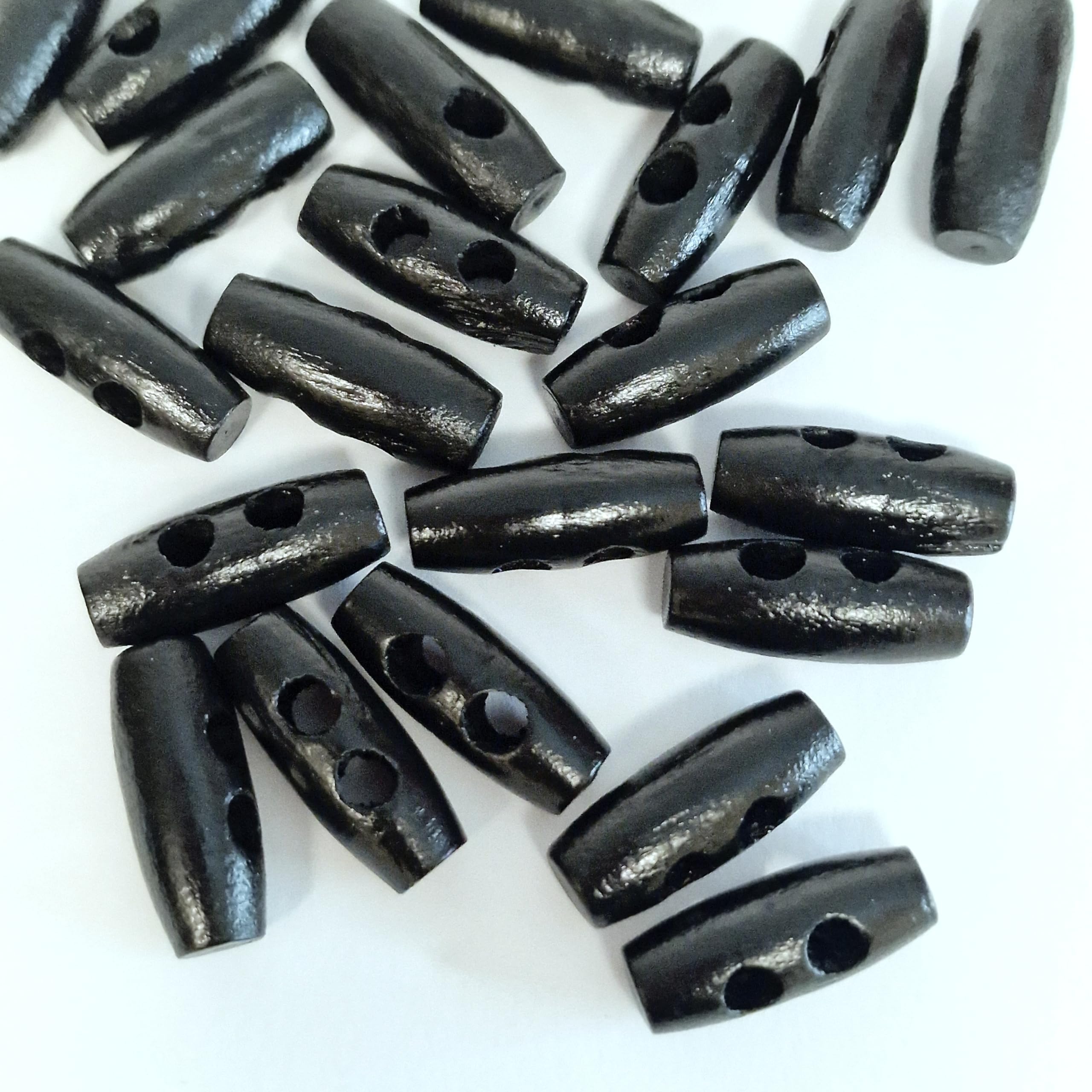 MajorCrafts 40pcs 20mm Small Oval Toggle 2-Holes Wood Sewing Buttons Arts & Crafts Embellishments (Black)