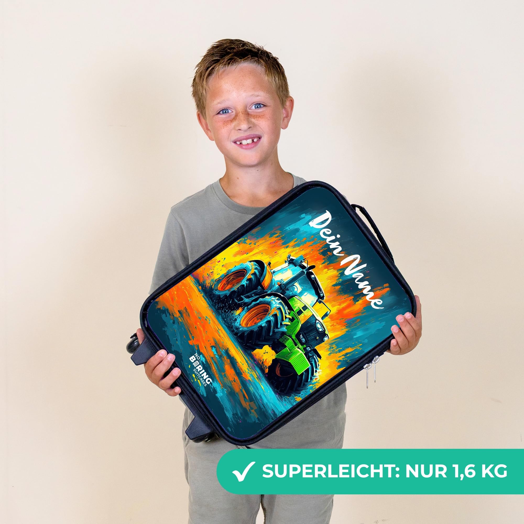 NoBoringSuitcases.com® Kinderkoffer Klein Personalisiert mit Name 48x31x19 cm Rollkoffer Kleiner Kinder Koffer mit LED Rollen Kindertrolley für Kind Traktor - Grün - Abstrakt