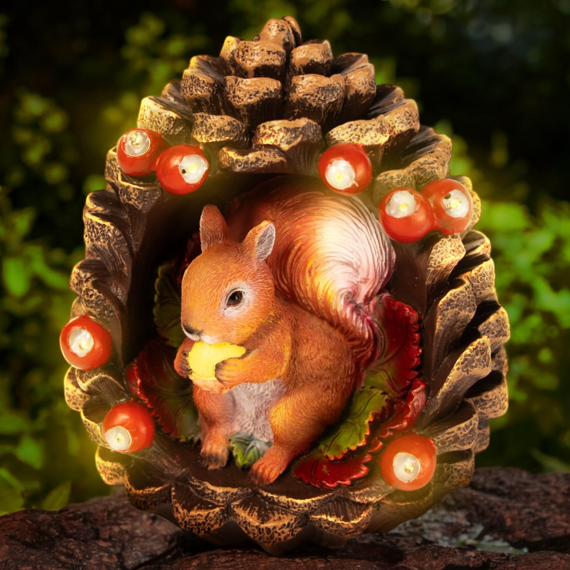 Muldale Squirrel Solar Light Garden Ornament — Resin Outdoor Statue