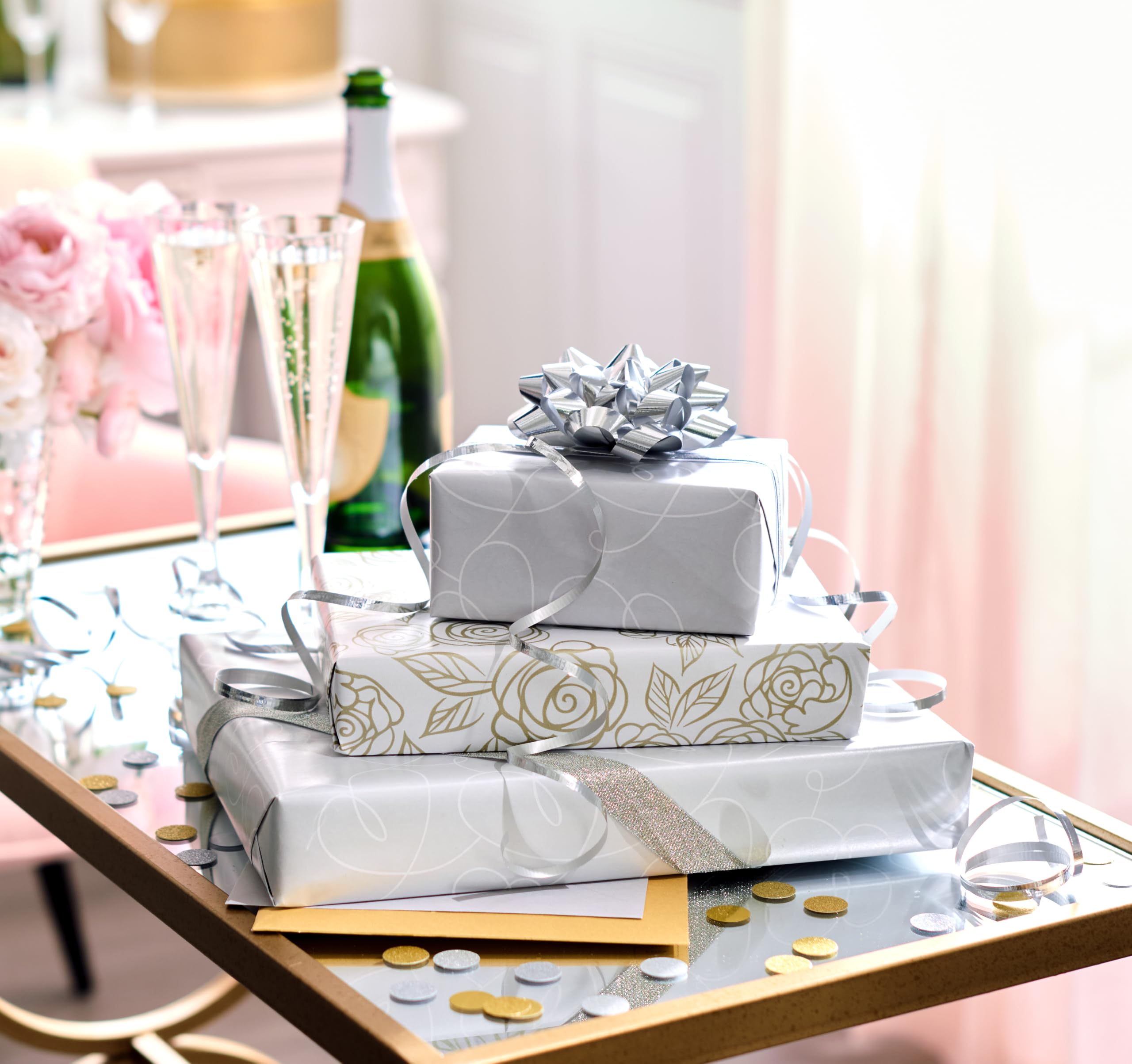 American Greetings 175 sq ft. Reversible Geschenkpapier für Hochzeiten, Jubiläen, Brautpartys und alle Gelegenheiten, handgezeichnete Herzen (1 Rolle, 76,2 cm x 21,3 m)