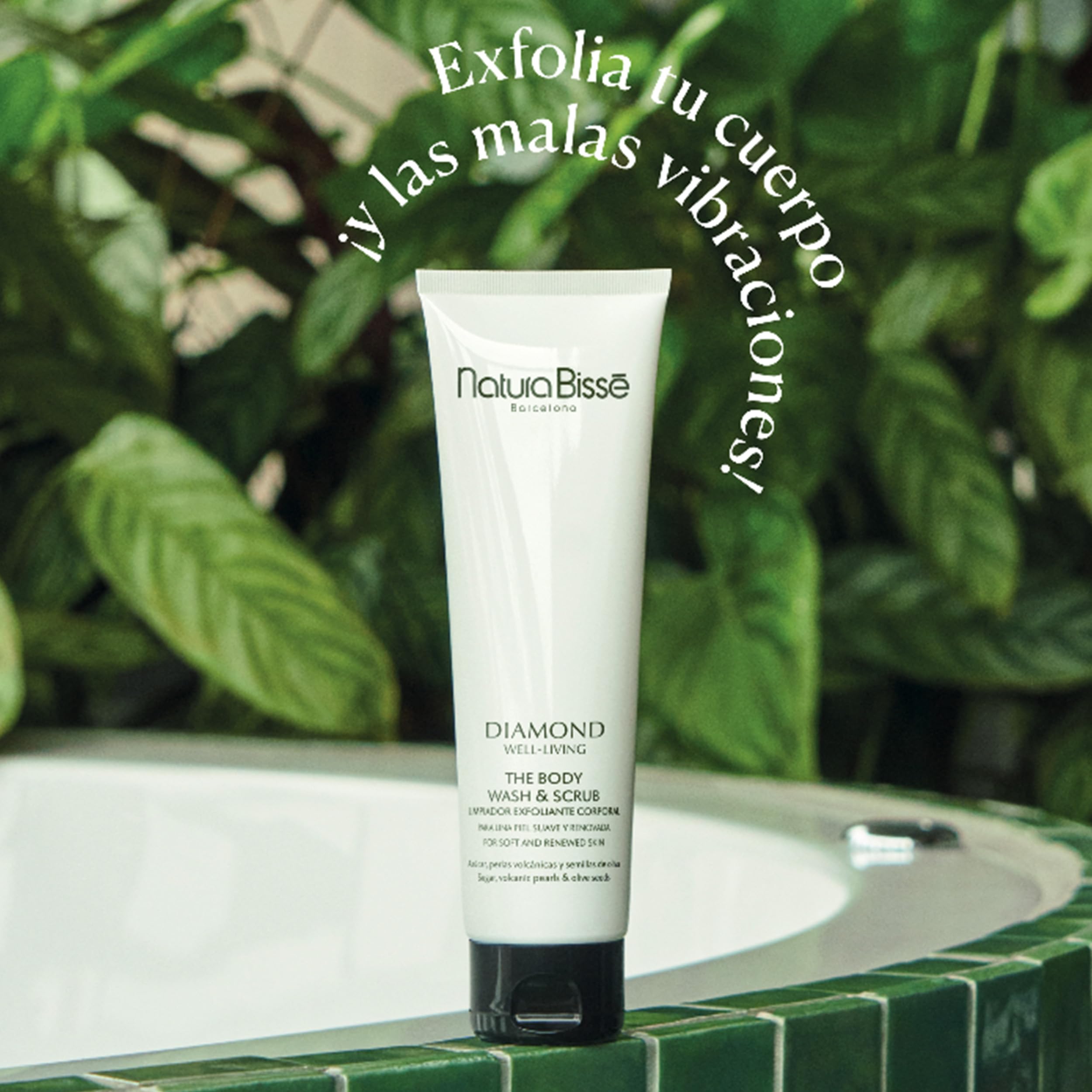 Natura Bissé Diamond Well-Living The Body Wash & Scrub | Limpiador Exfoliante Corporal Hidratante con Azúcar, Perlas Volcánicas y Semillas de Oliva | 150 ml