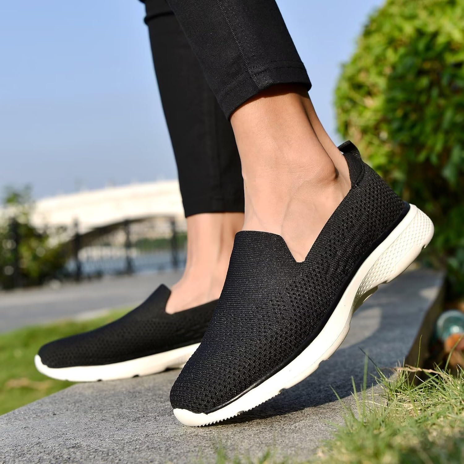 Puxowe Women's Slip-On Walking Tennis Shoes Low Top Comfortable Casual Travel Work Driving Sneaker