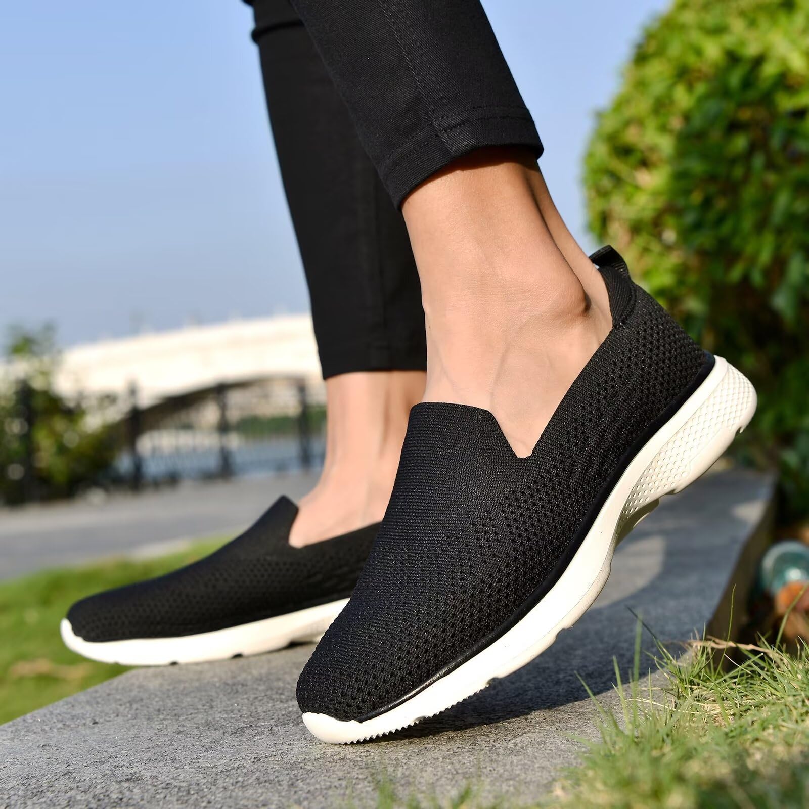 Puxome Damen Sneaker Slip On Atmungsaktive Bequeme Sportschuhe Walking Fitness Freizeit Schuhe