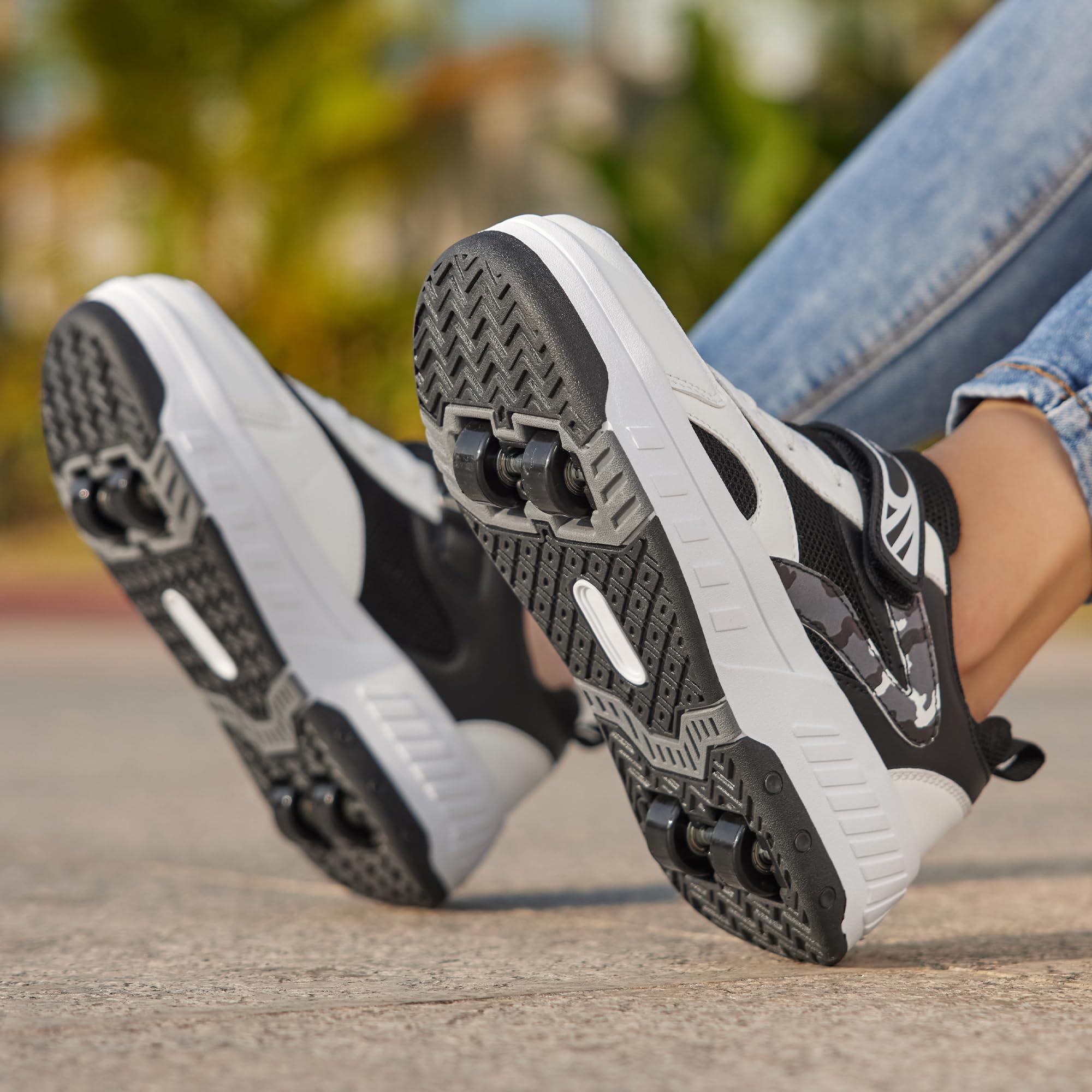 Chaussures d'été en maille respirante à 4 roues pour garçons et filles - Élégantes, durables et confortables