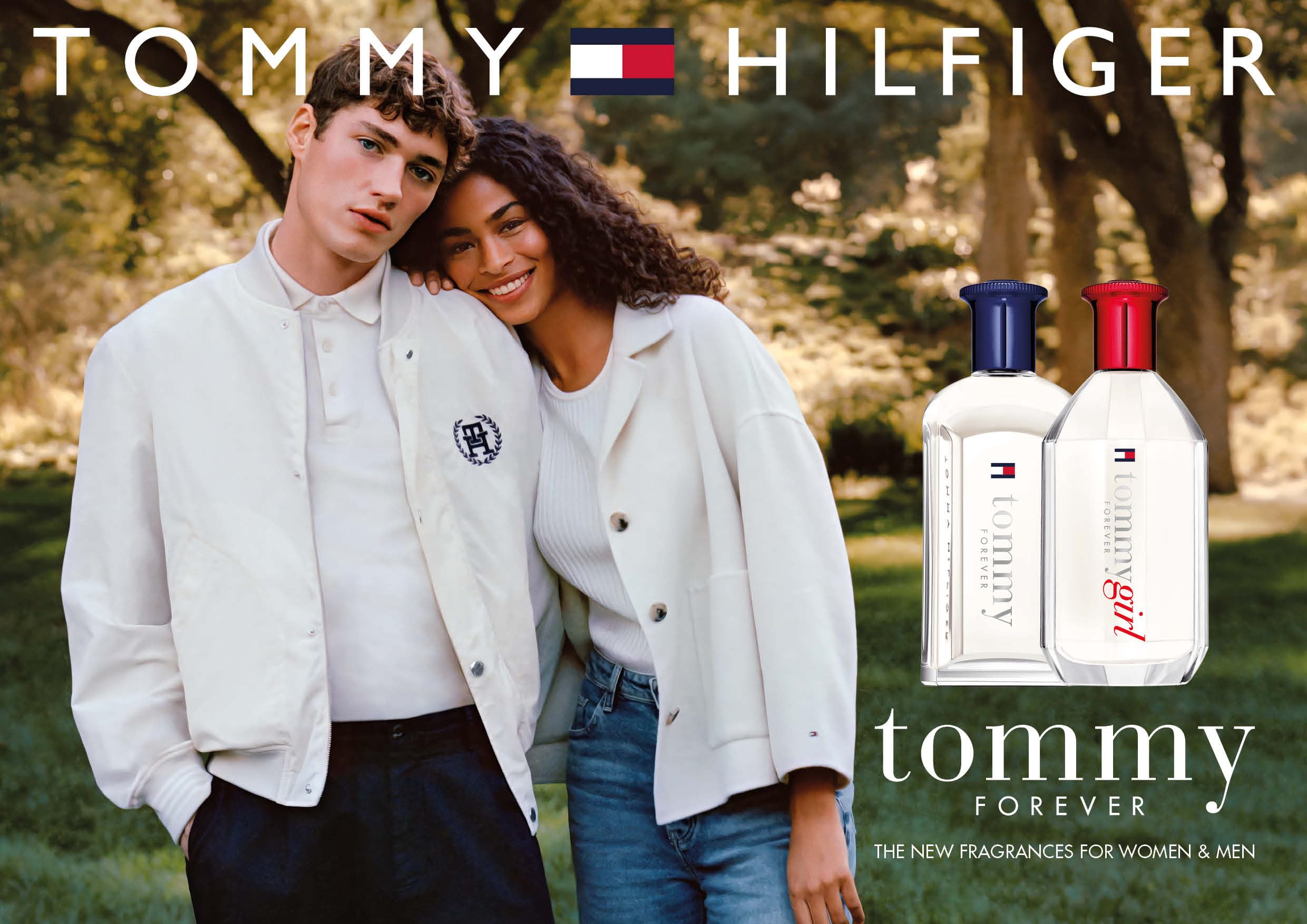 Tommy Hilfiger – Eau de Toilette Tommy Girl Forever 30 ml – Profumo Donna – Fragranza Floral Green Woody – Note Agrumate e Floreali – Flacone in Vetro Trasparente | Fragranza Ambery Woody, Note Ambrate e Legnose, Flacone in Vetro con Gradiente Blu