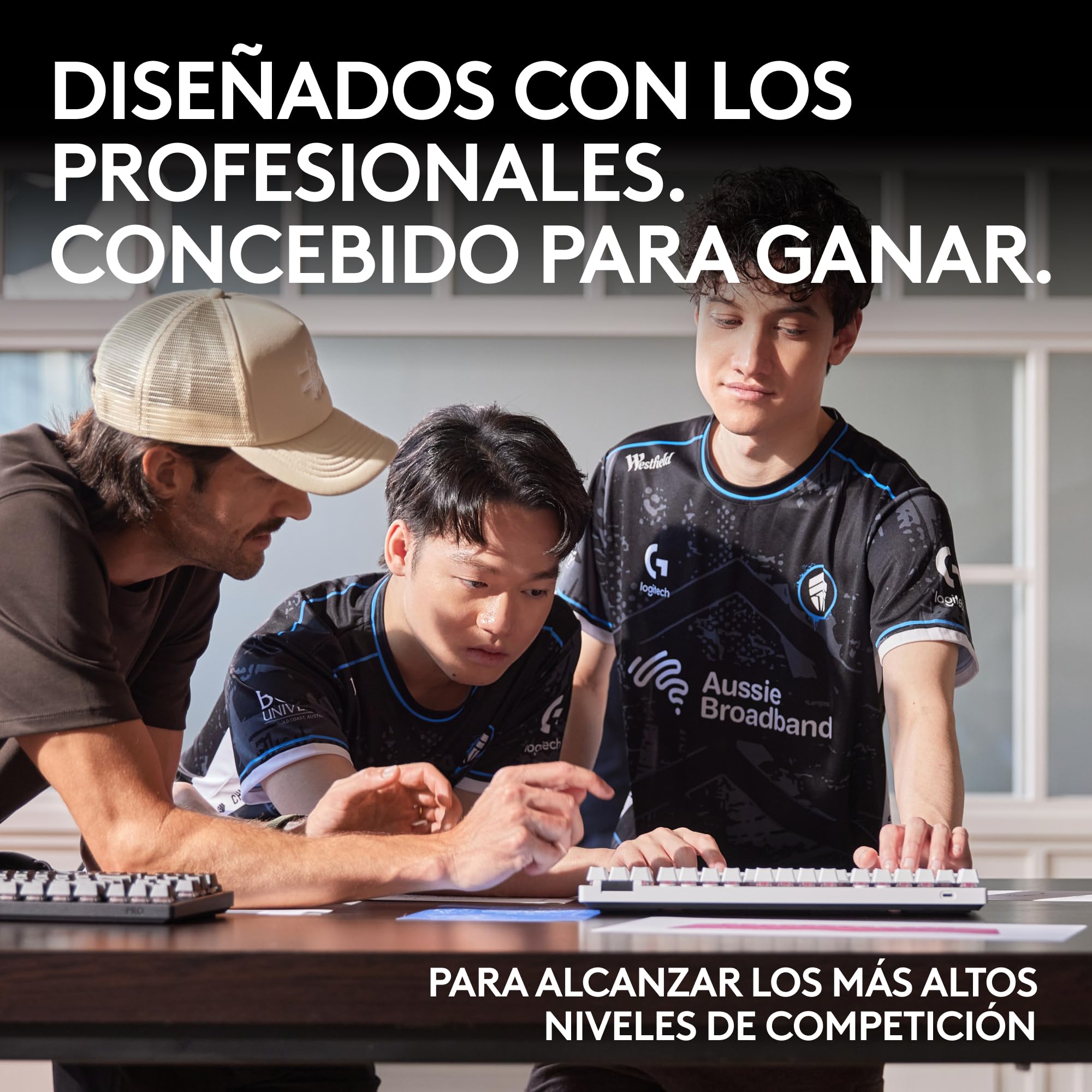 Logitech G Pro X TKL Lightspeed, Teclado inalámbrico para Gaming, ultraportable, sin sección numérica, RGB LIGHTSYNC, Teclas de PBT, interruptores táctiles (GX Brown), QWERTY Español, PC - Negro