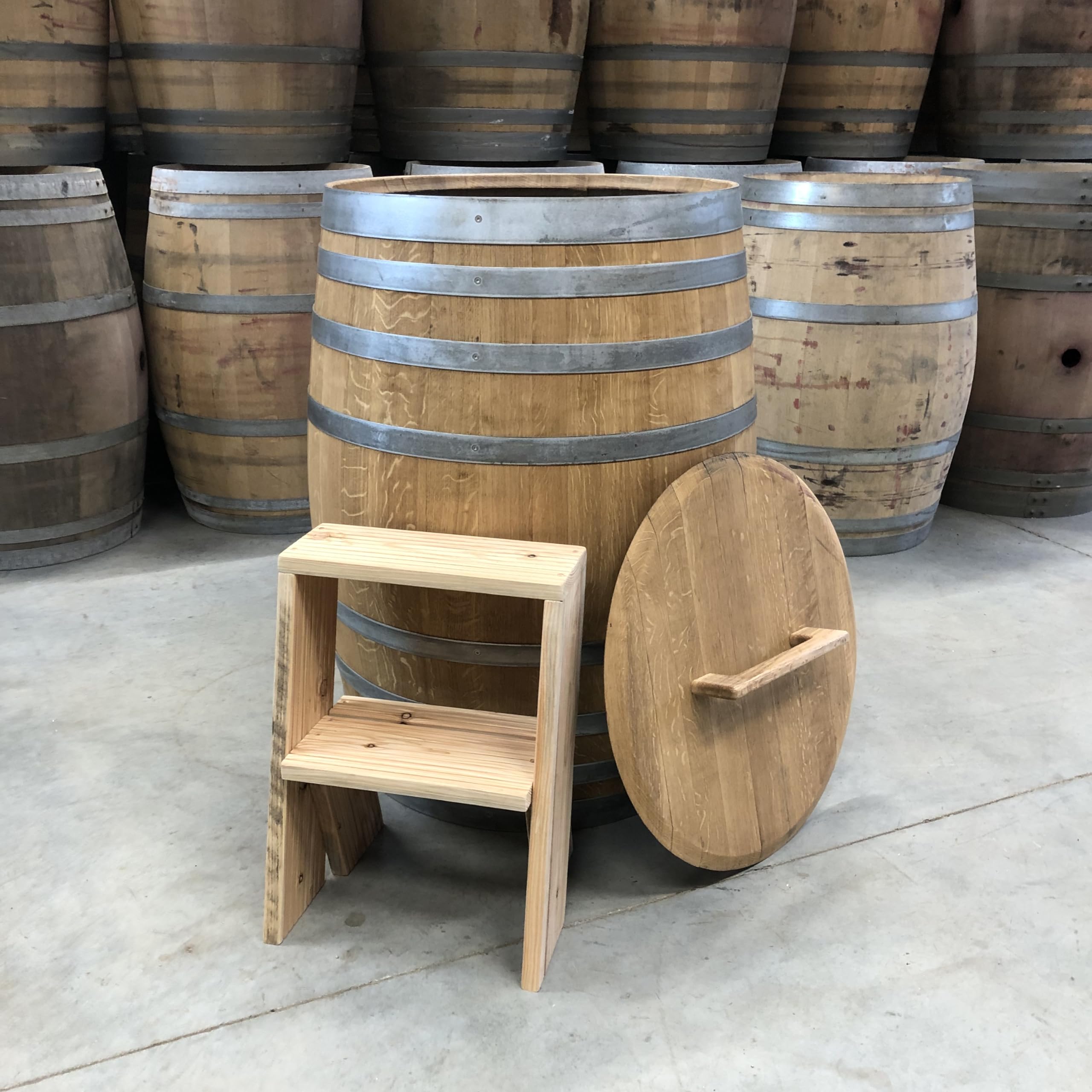 Fass-Schmiede Premium-Holzfass für Eisbaden, Holz, 300 Liter | Ideal für Regeneration und Wellness, Originales Weinfass, Mit Treppe, Geölt
