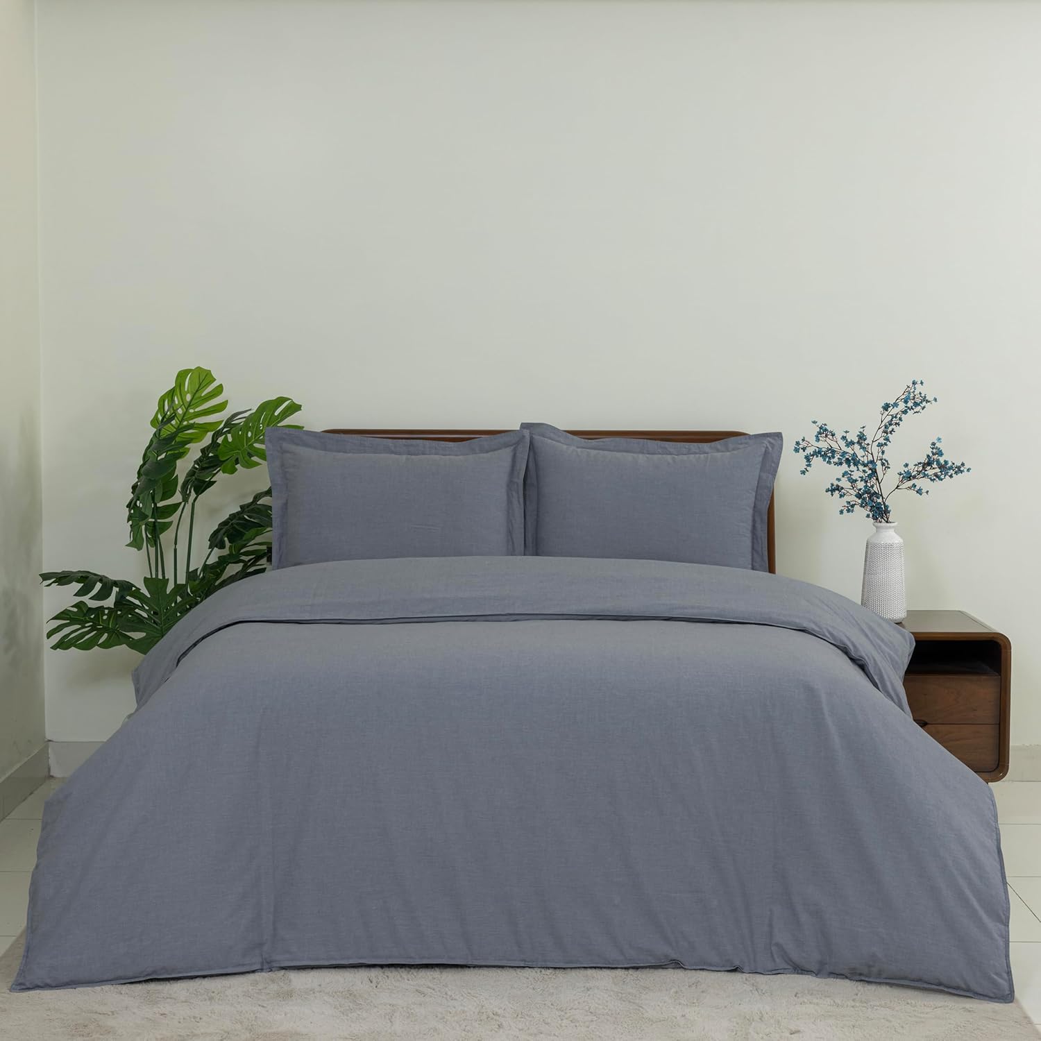 Dreamology White Duvet Cover Luxury Hotel-Quality 100% Cotton Sateen T300 Embroidered Duvet Cover with 2 Pillow Shams Hypoallergenic Button Closure 3 Pieces (Heritage Gold, Queen)