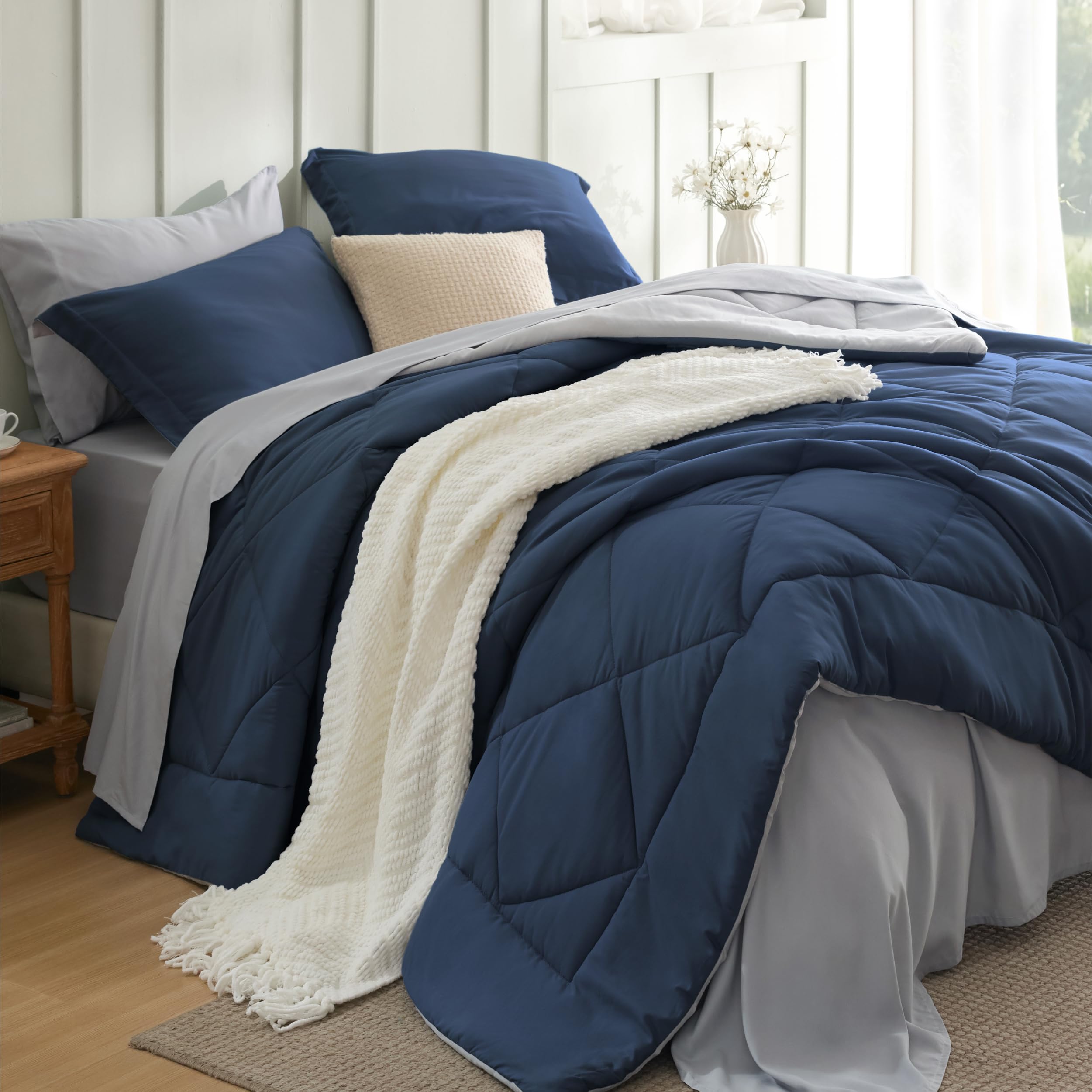 Bare  コンフォーターセット King/Cal King Amazon.com: Bedsure California King Comforter Set - 7 Pieces