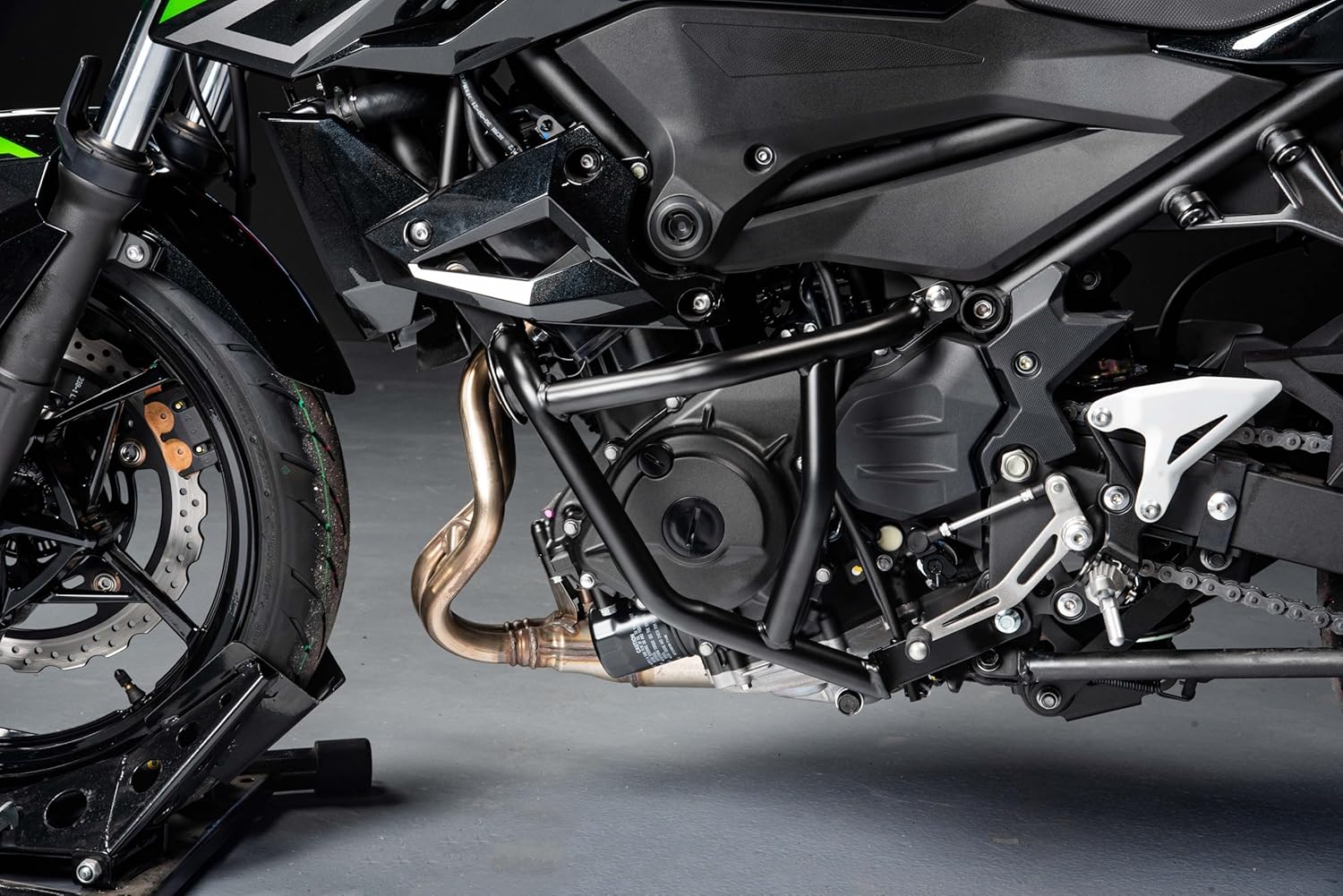Motorcycle Crash Bars Engine Guard for Kawasaki Z500 Z500SE ABS 2025 Z400 Z250 2018 2019 2020 2021 2022 2023 2024 Highway Falling Body Frame Bumper Protector