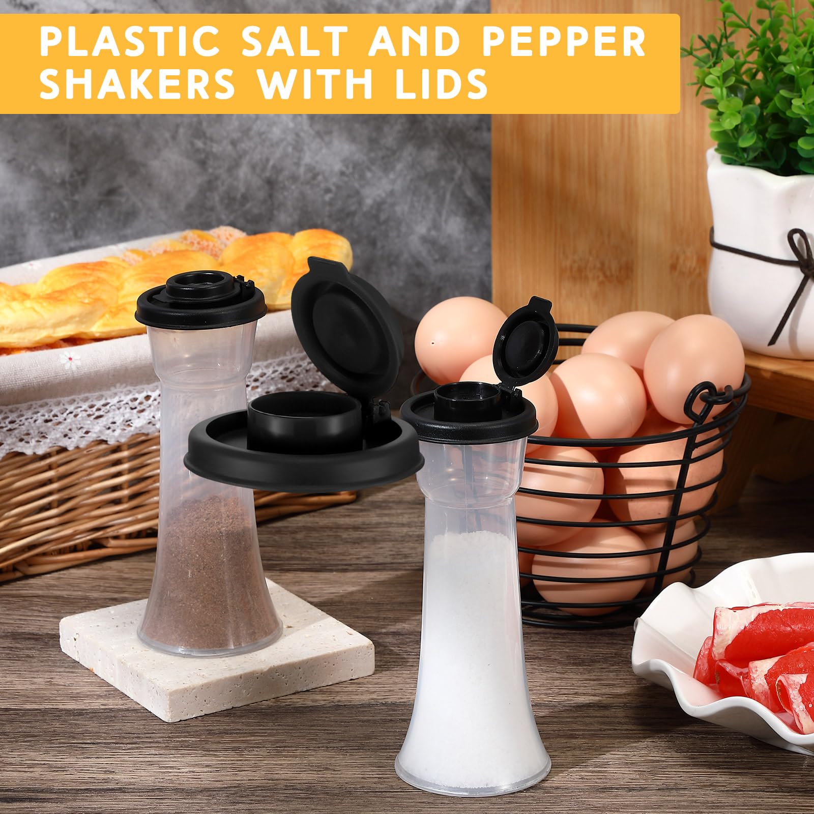 Baderke Juego de 2 saleros y pimenteros de plástico con tapa, salero y pimentero con tapa, salero y pimentero grande cubierto para camping, almuerzo, hogar, cocina, restaurante (negro)
