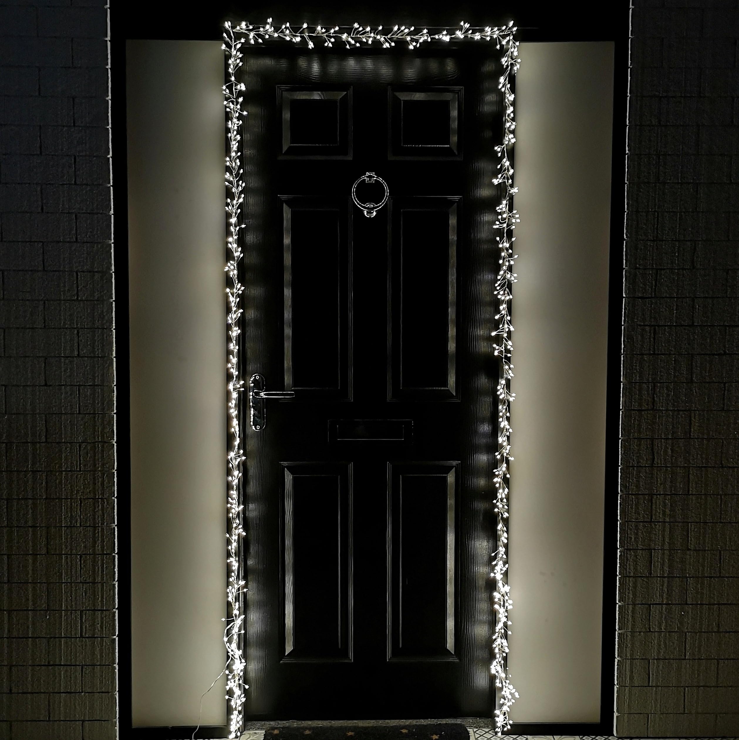 5.5m 880 LED Indoor Outdoor Christmas Door Lights in Warm White