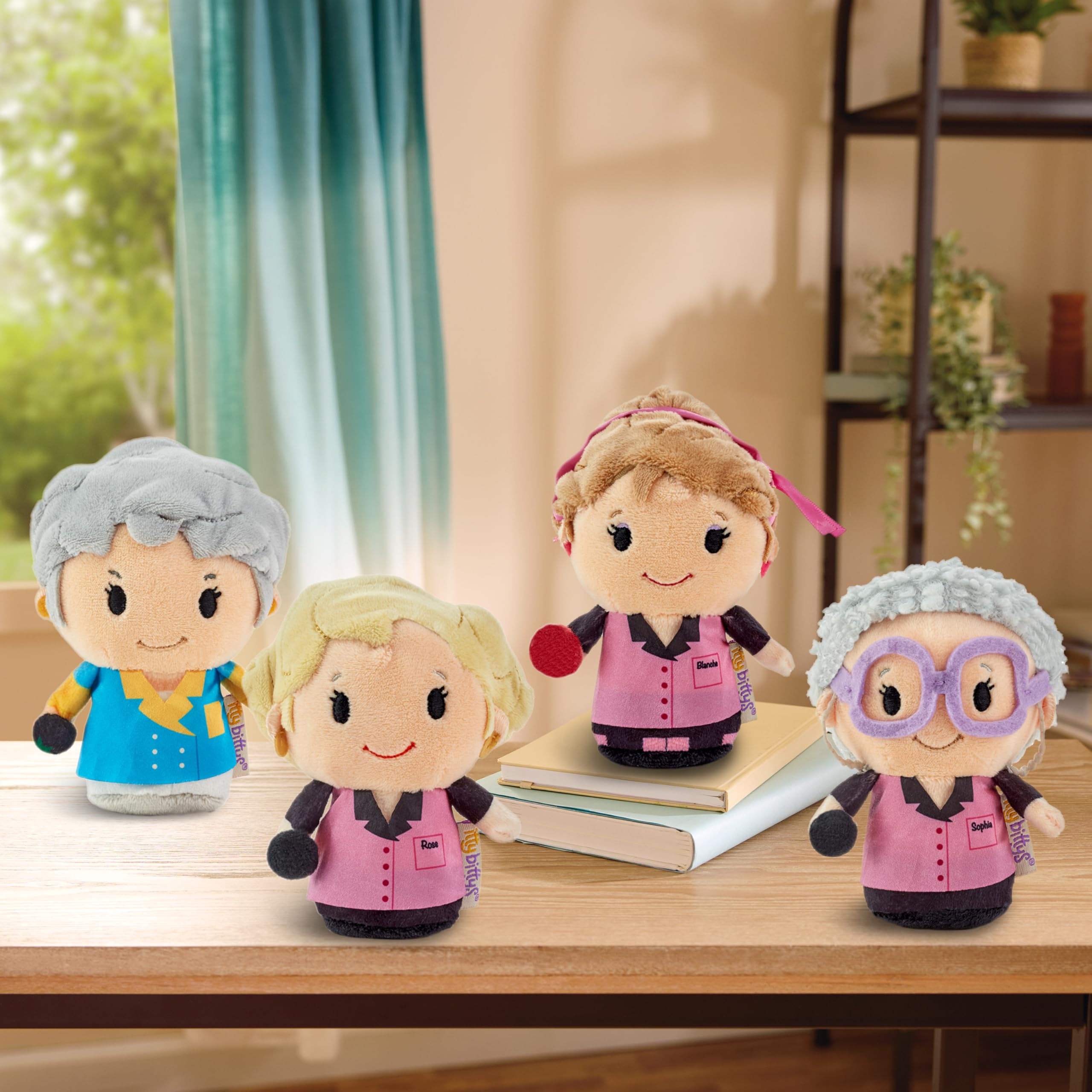 Amazon.com: Hallmark itty Bitty The Golden Girls Plush Toys
