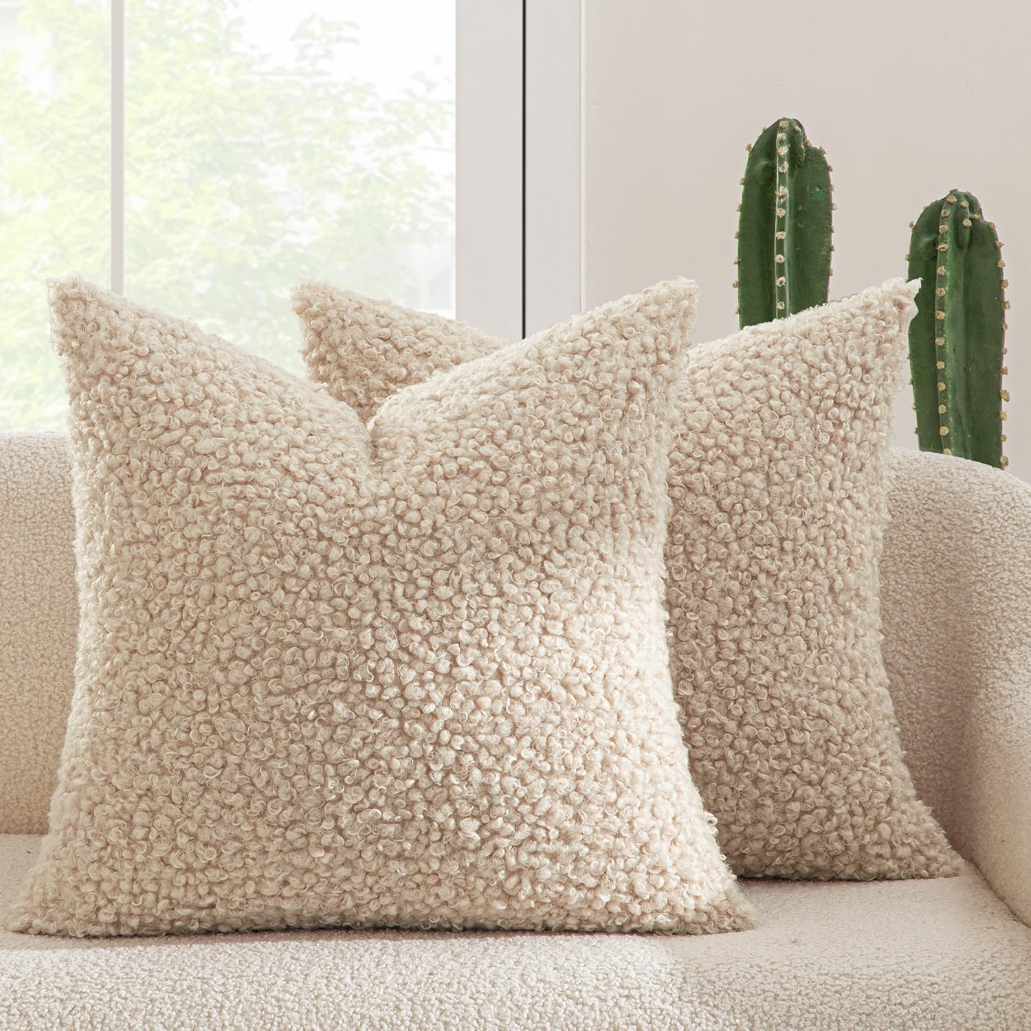 Amazon.com: MIULEE Pack of 2 Faux Fur Throw Pillow Covers 20x20