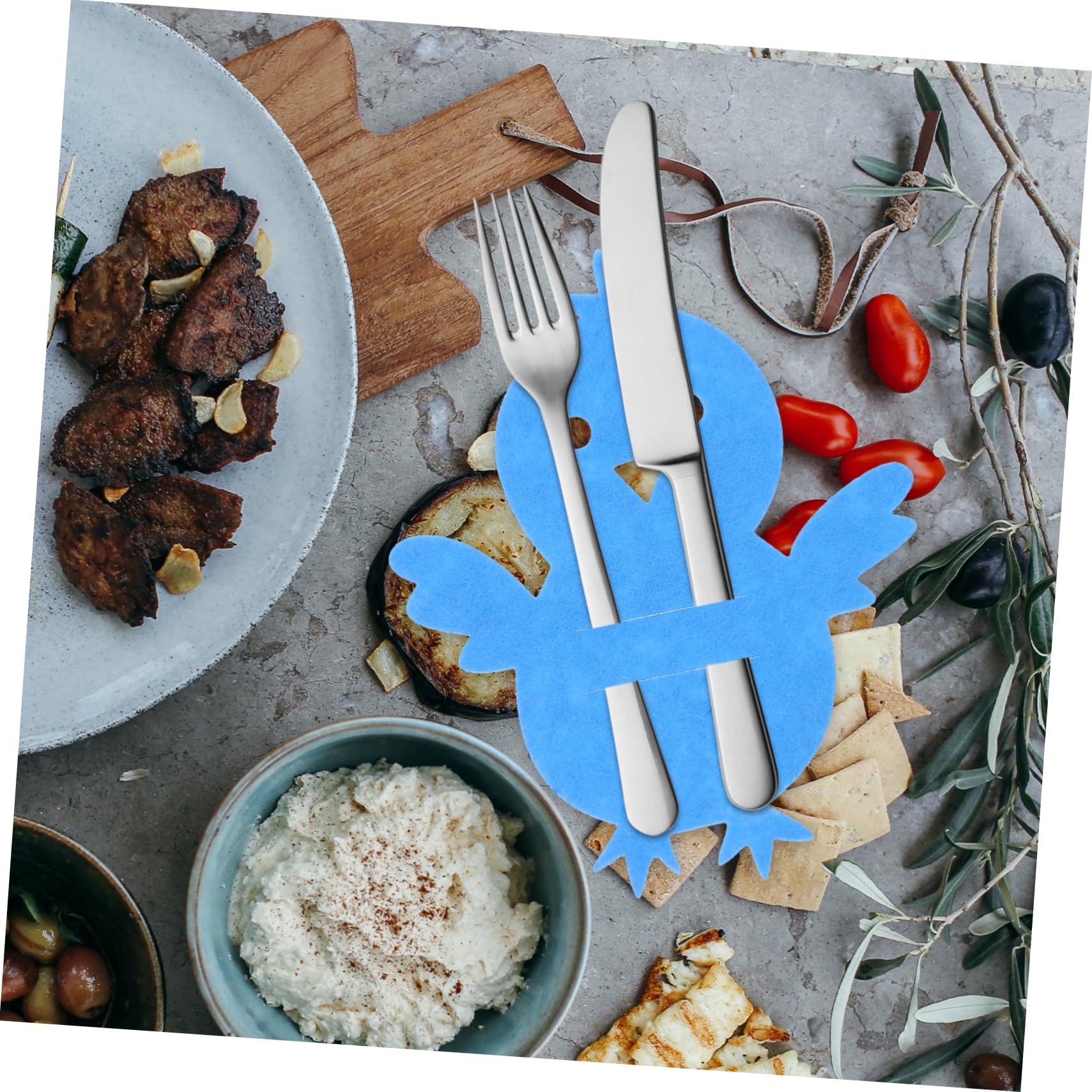 CONGARTENO 8pcs Easter Chicken Cutlery Holder Adorable Tableware Sleeves for Forks and Spoons for Festive Table Decorations and Family Gatherings