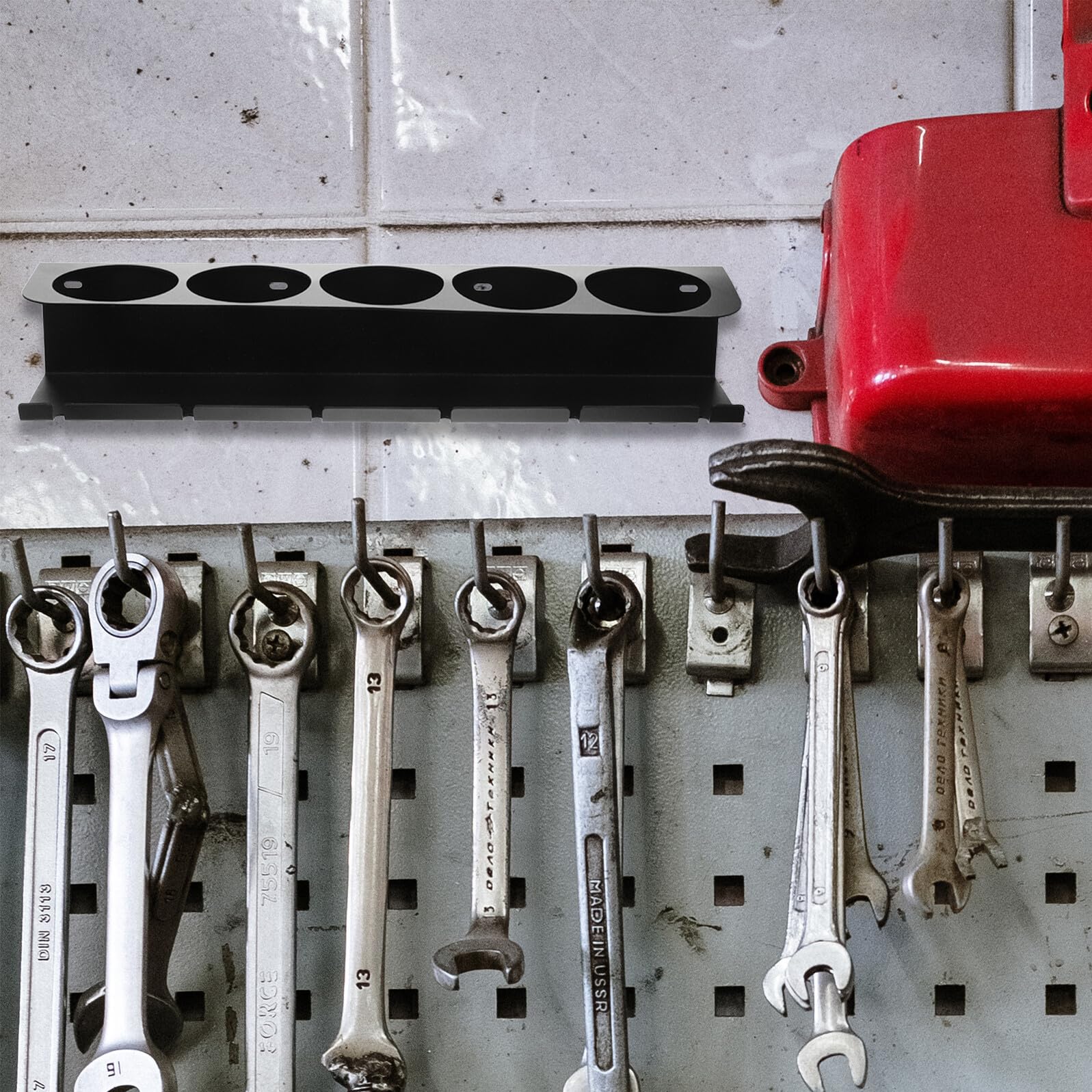 Multifunktionaler Wandhalter Metall Aufbewahrungsbox für Elektrowerkzeuge Werkstatt Organizer Platzsparend Robust Einfach zu Montieren für Garage und Heimwerker