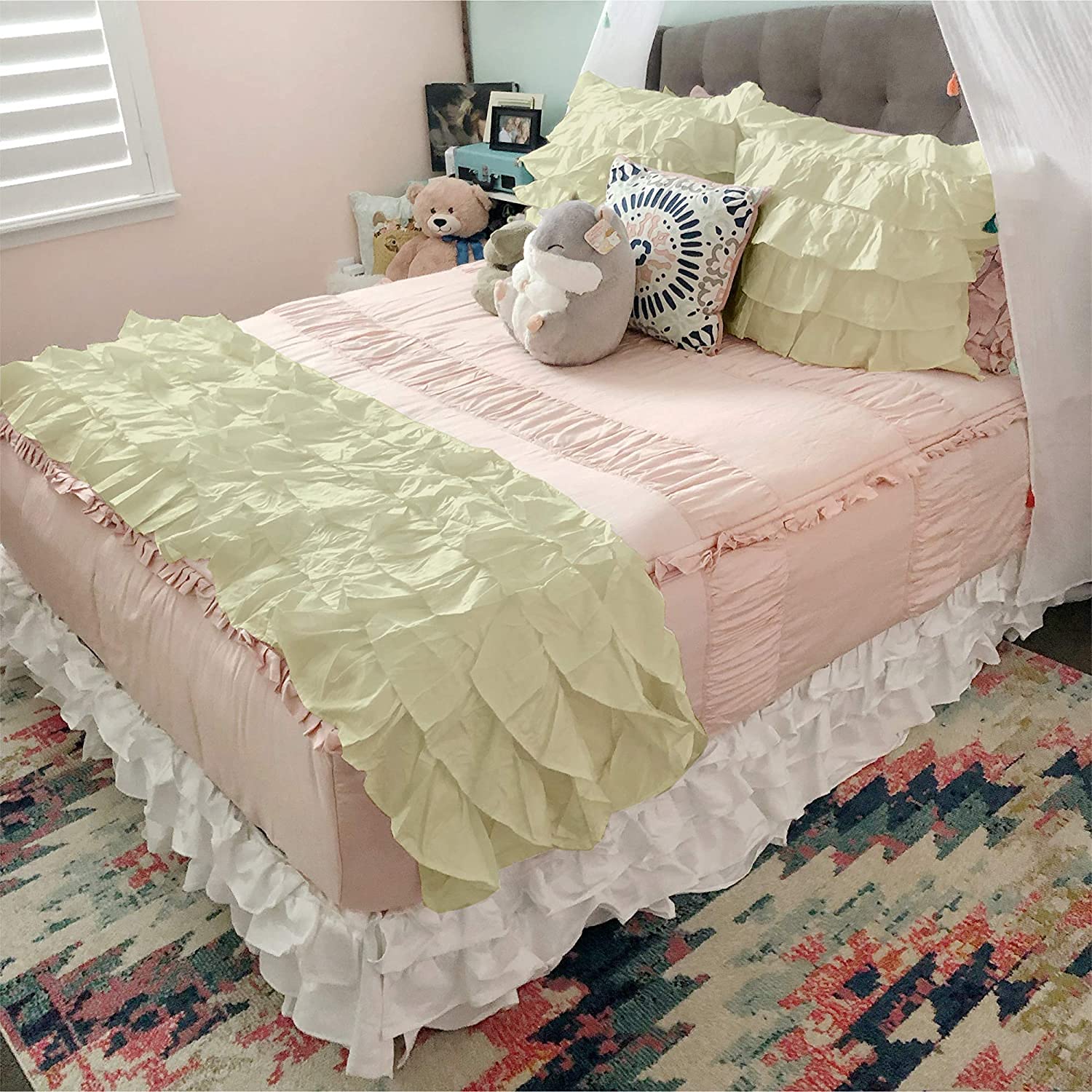 Ruffle Bed Runner 5 Pieces with 4 Pillow Shams Egyptian Cotton Soft Easy Care Decorative Bed Scarf 108