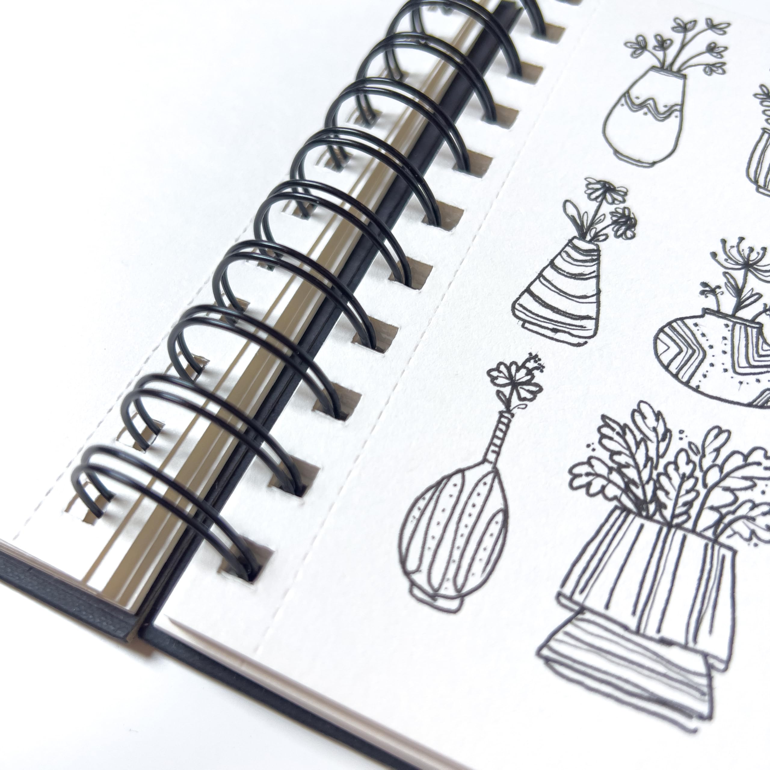 Elements A6 Wire-O White Sheets Art Sketch Book, Hard Cover, 180gsm Cartridge Paper, 50 Perforated Sheets - Image 3