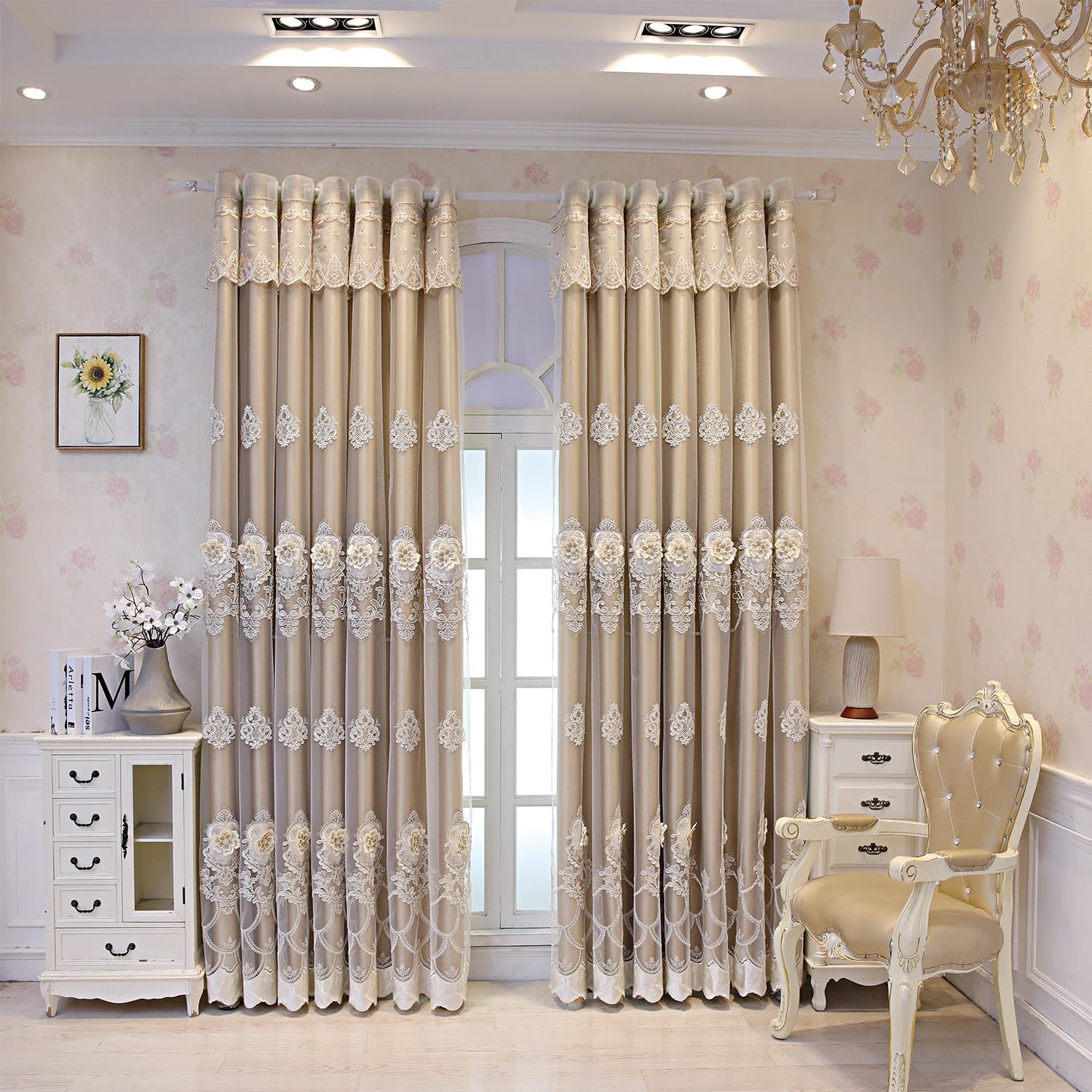 Rideaux européens double couche café JESSANS : broderie florale et œillets pour grand salon