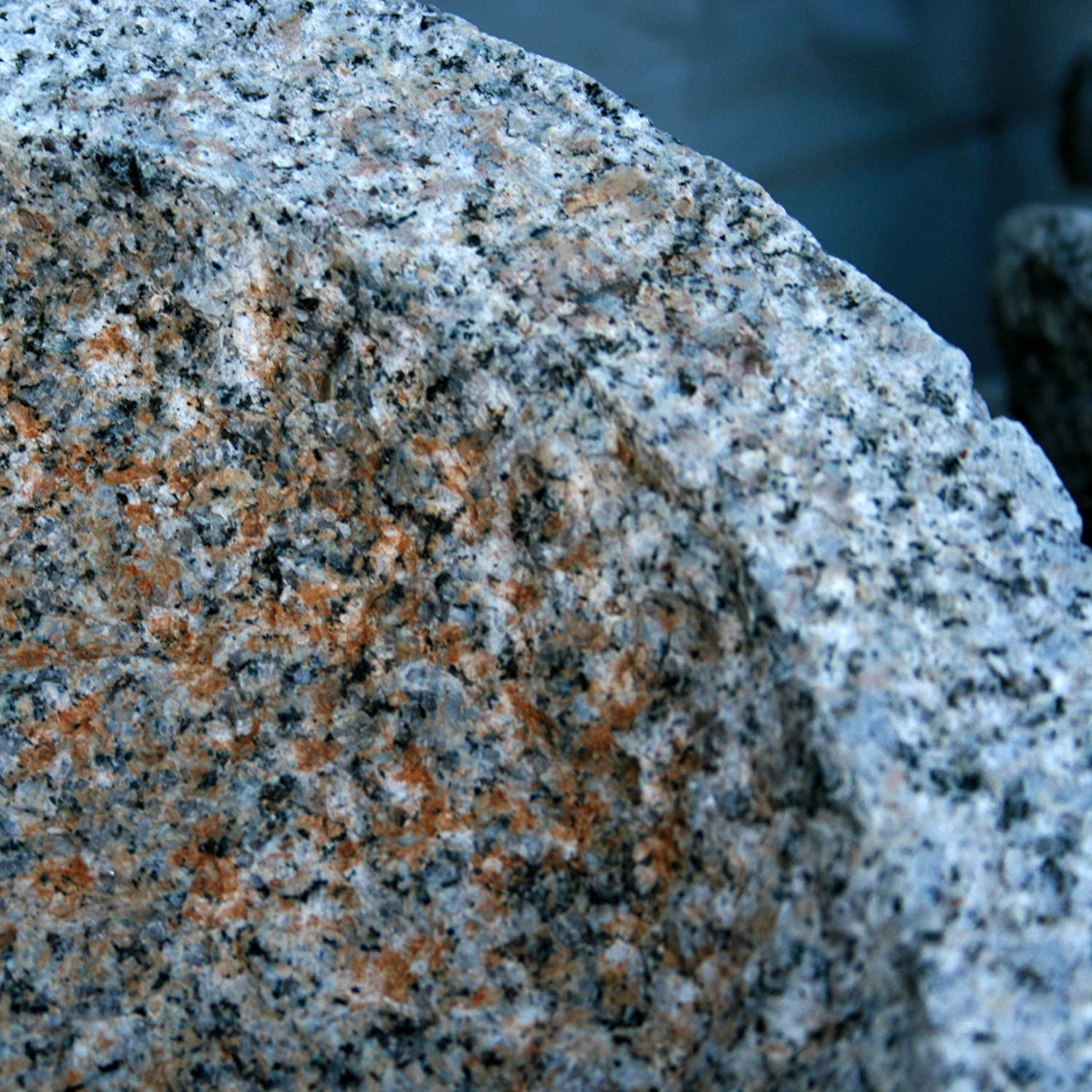 Vogelbad aus Granit B-Ware Herzform