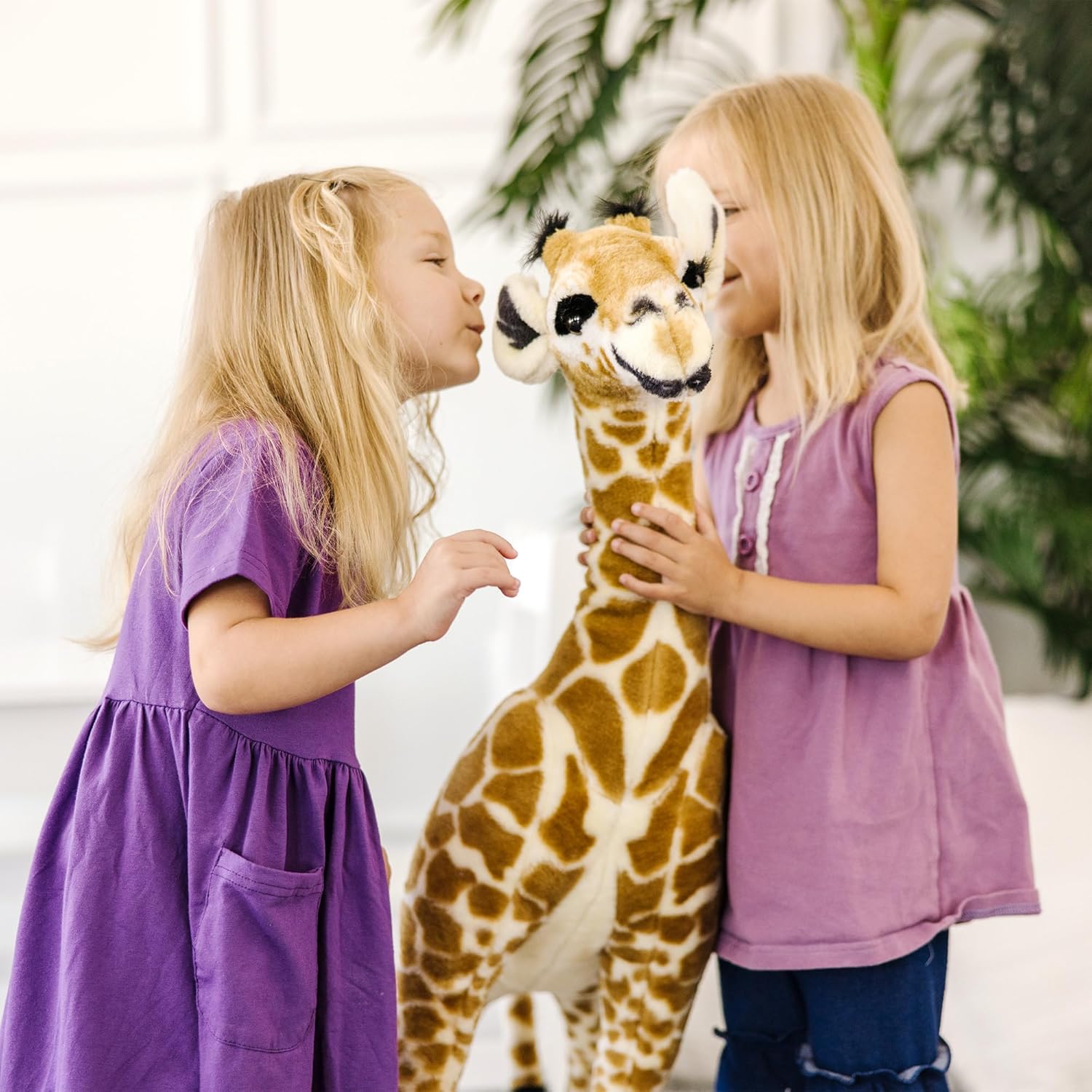 Melissa&Doug 40431 Standing Baby Giraffe Plush | Soft Toy | Animal | All Ages | Gift for Boy Or Girl, 0.9M