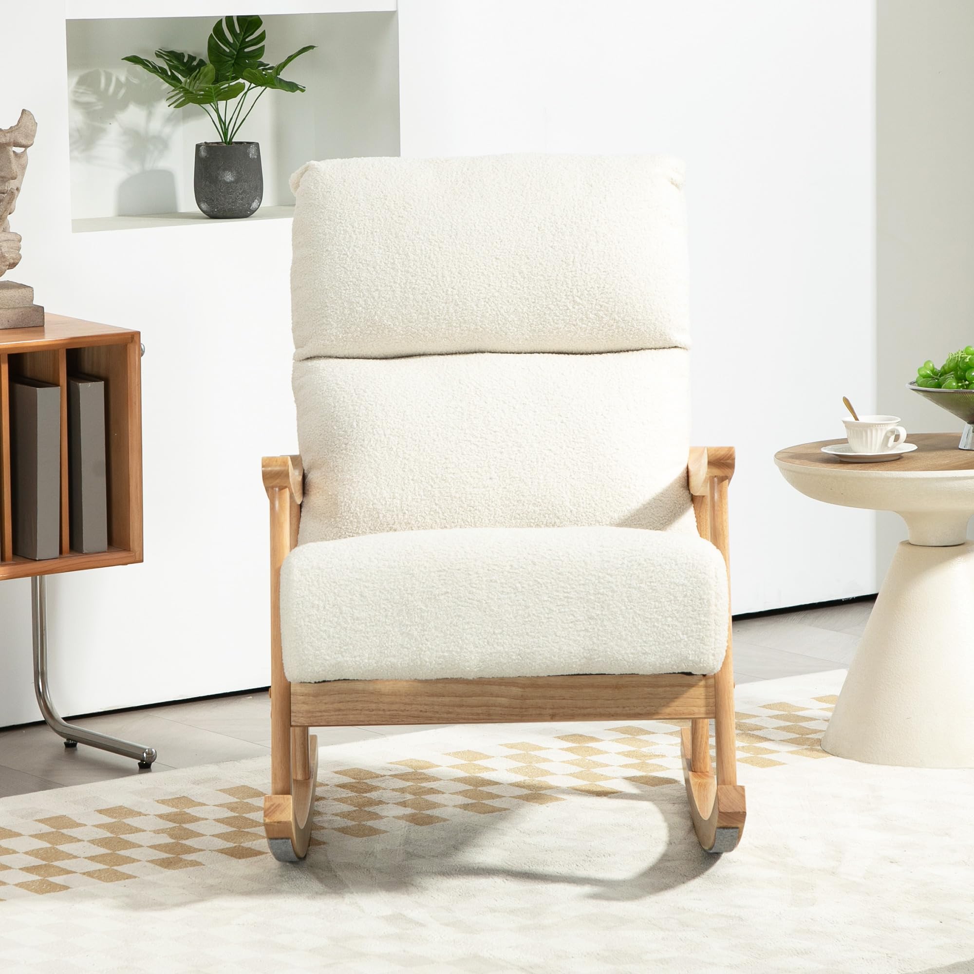 HOMCOM Fauteuil à Bascule en Velours Teddy avec Assise rembourrée, Dossier Ergonomique, accoudoirs, Rocking Chair Pieds en Bois d'hévéa pour Salon ou Chambre, crème