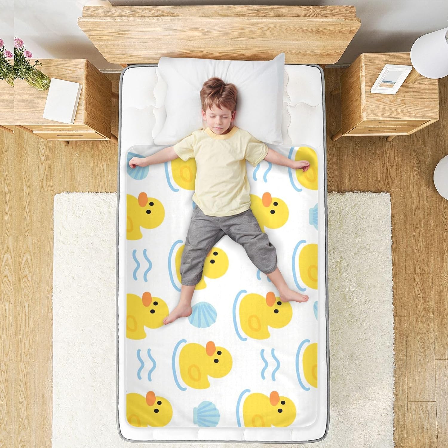 Cute Cartoon Yellow Ducks Extra Large Resuable Changing Pad Covers Highly Absorbent Pee Pads for Bed Leakproof Quick Drying Bed Liners for Baby Toddler Children , 52" L x 34" W