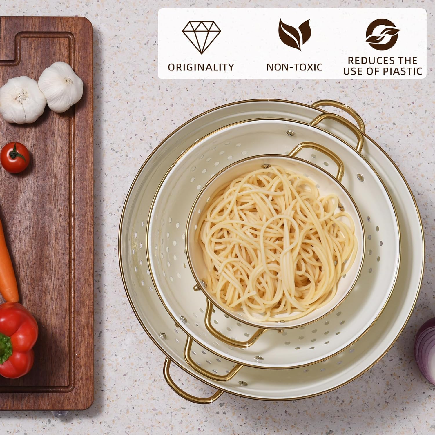 Set di Scolapasta in Metallo - 1, 3,5 e 5 Litri, Colapasta con Manico e Base, Colino da Cucina per Pasta, Frutta e Verdura, Lavabile in Lavastoviglie (Crema)