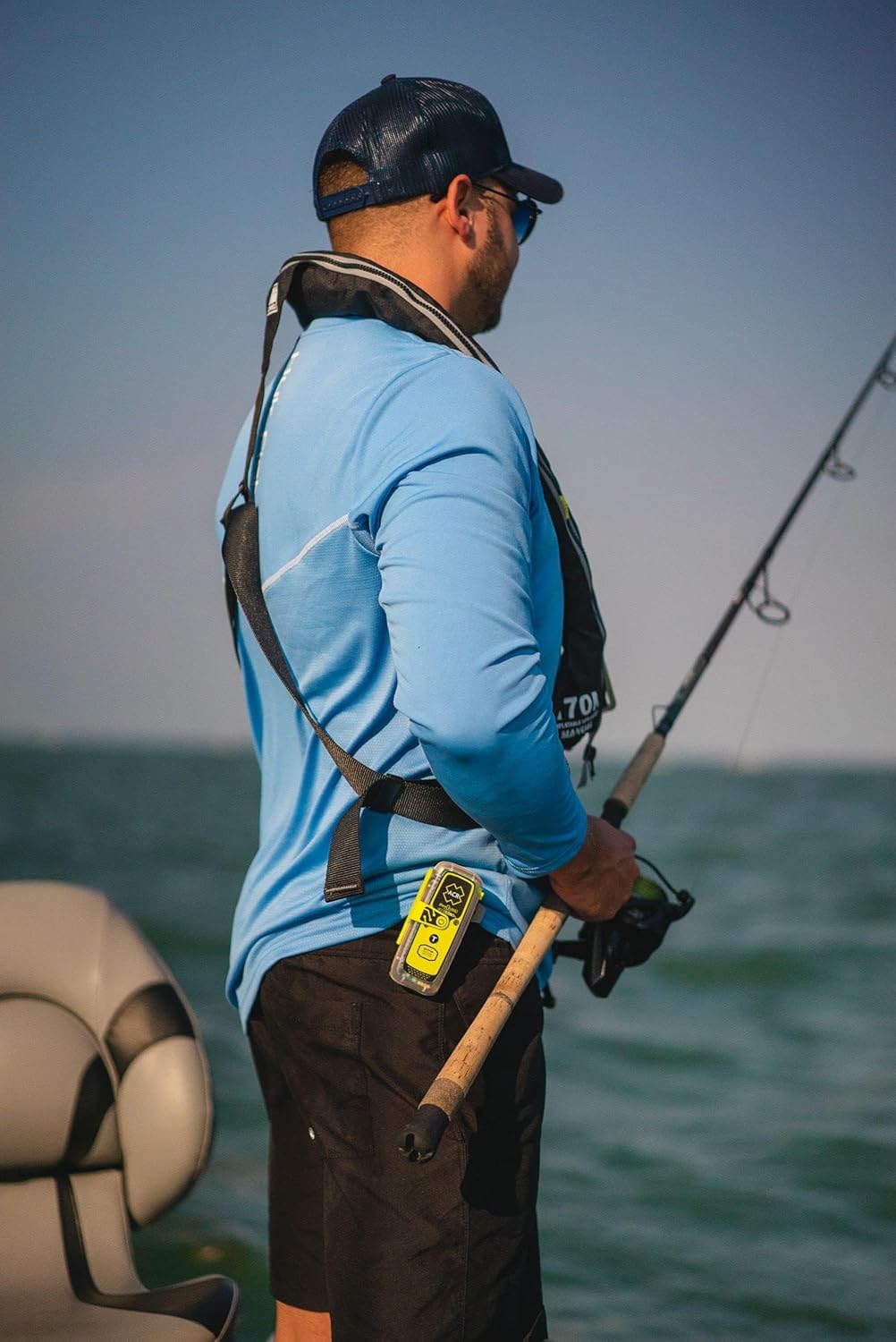 ACR ResQlink View 435 RLS Personal Locator Beacon with Pouch and Carabiner Bundle