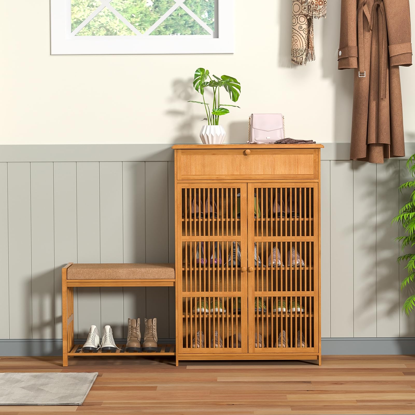 Meuble à chaussures élégant en bambou naturel pour une entrée chic