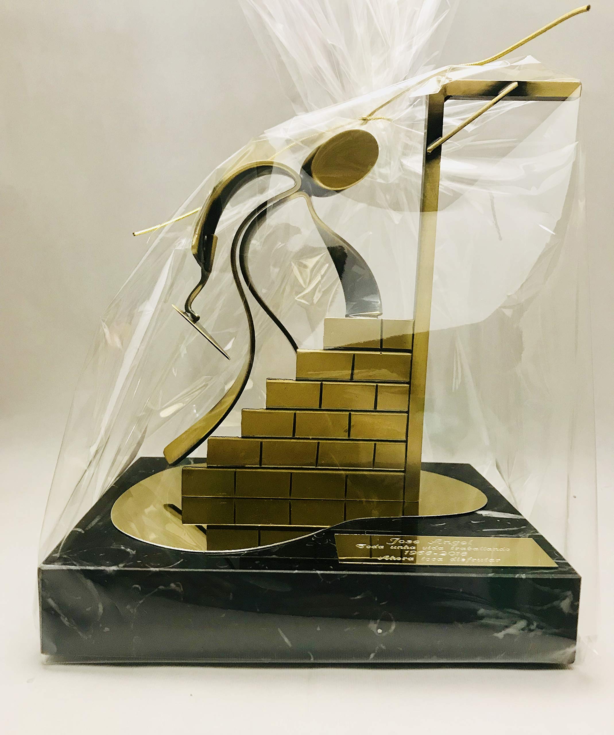 Figura Albañil Regalo Grabado con dedicatoria para jubilación o Agradecimiento