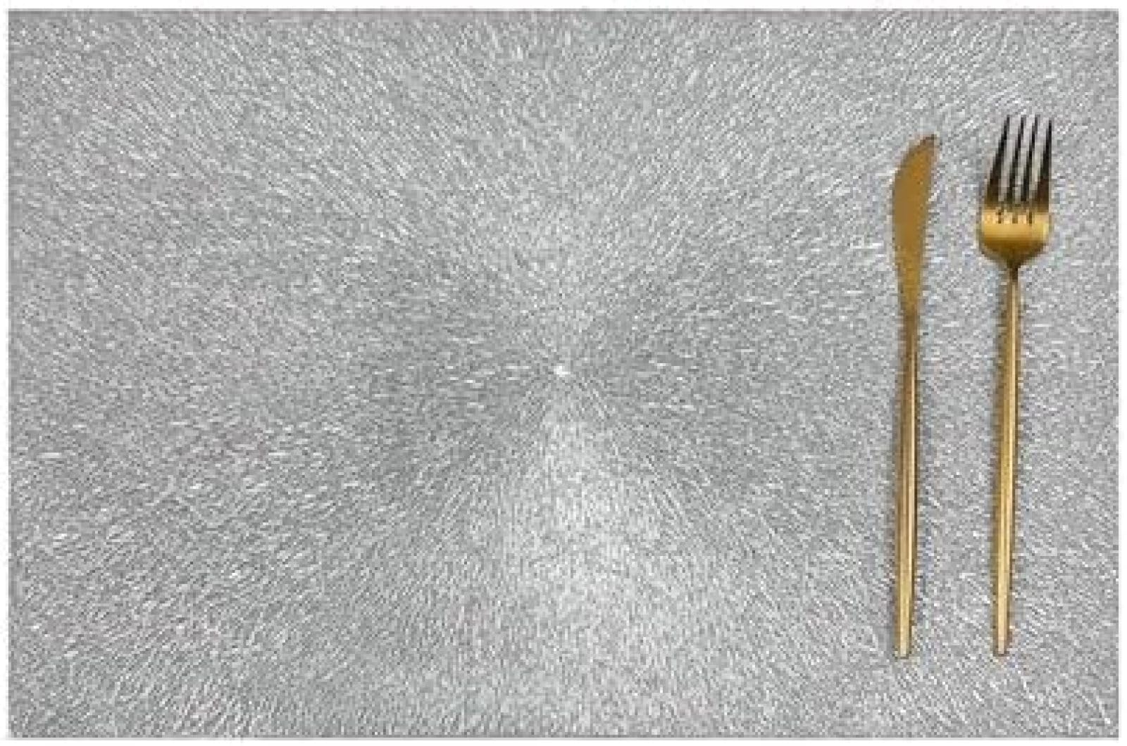 Set de table de Noël doré et argenté pour illuminer vos dîners de fêtes et tables de Thanksgiving