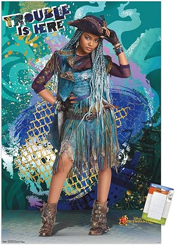 Vista 22 de Trends International Disney Descendants 2 - Póster de pared de Uma, 22.375 x 34 pulgadas, paquete de póster y clip