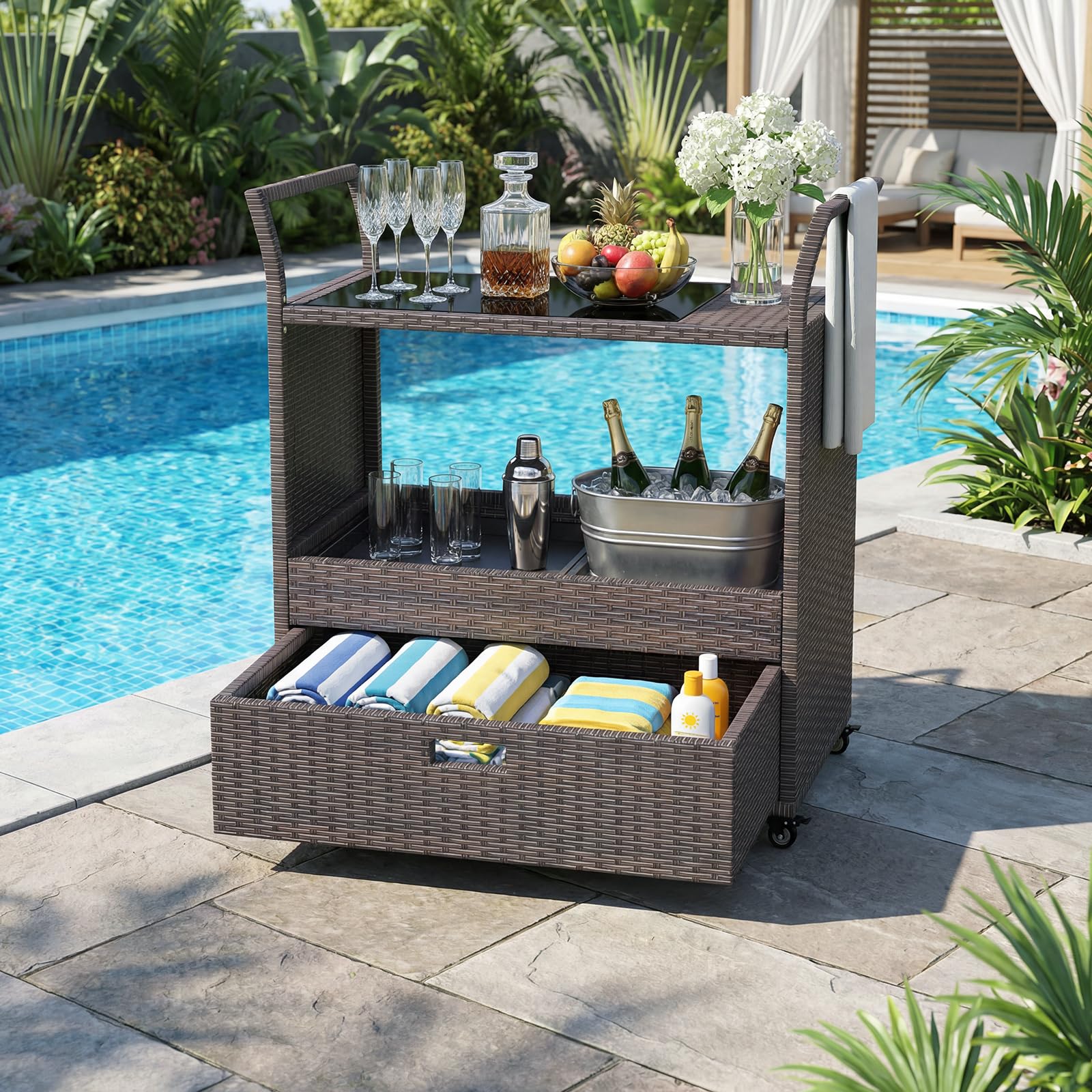 SOARS Carrello Bar in Rattan PE, Tavolo Bar da Esterno con Ruote, Ripiano Aperto, Cassetto e Piano in Vetro Temperato, Carrello di Servizio con Maniglie per Giardino, Cortile, Piscina, 85 X 47 X 92 CM