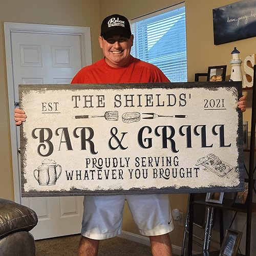 Miniatura 5 de Tailored Canvases Letrero de barra para decoración personalizada Bar and Grill Orgullosamente Sirviendo lo que hayas traído  Arte de pared