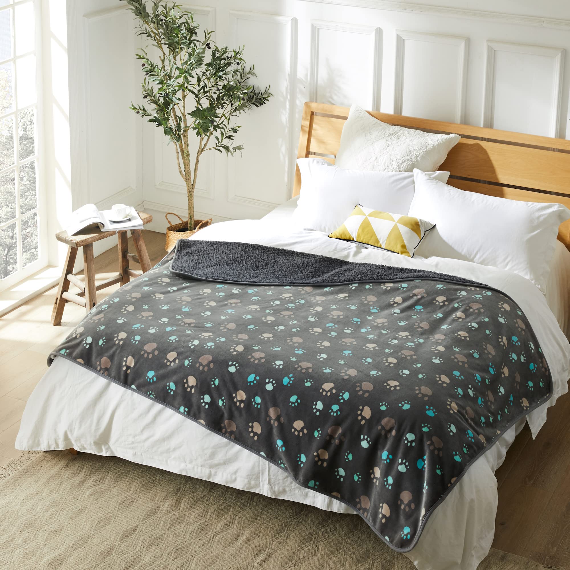 Allisandro Waterproof Blanket 78 X 55 Inches for Couch, Chairs, Car, or Bed, Machine Washable Triple Layer Tech Waterproof Furniture Protector with Cute Paw Print for Small Medium Large Dogs and Cats