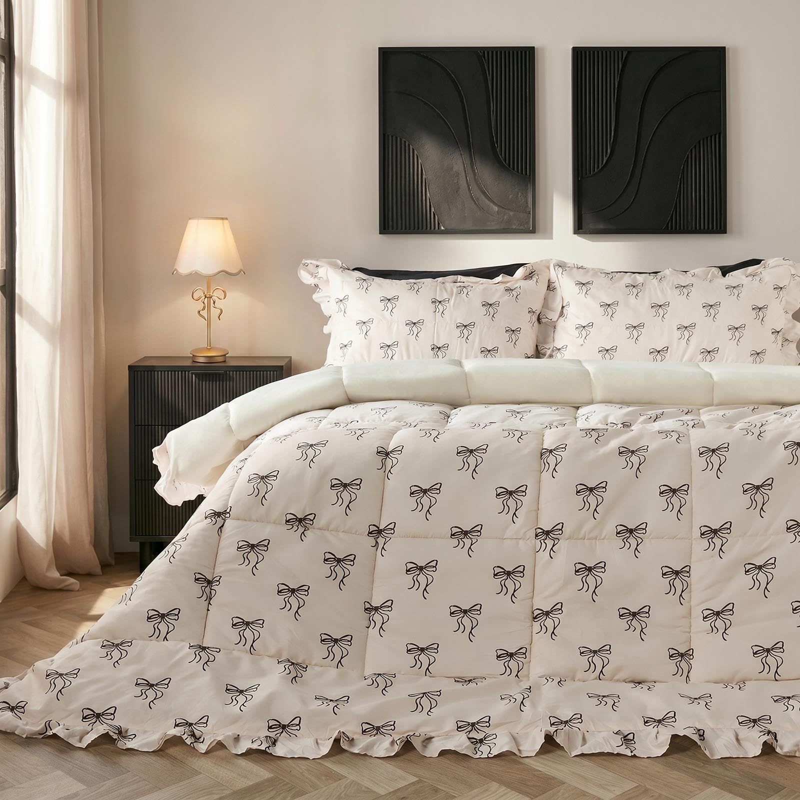 OHS 7.5 Tog Frill Edge Ditsy Bow Bedding Coverless Duvet Double, Mono — image 1