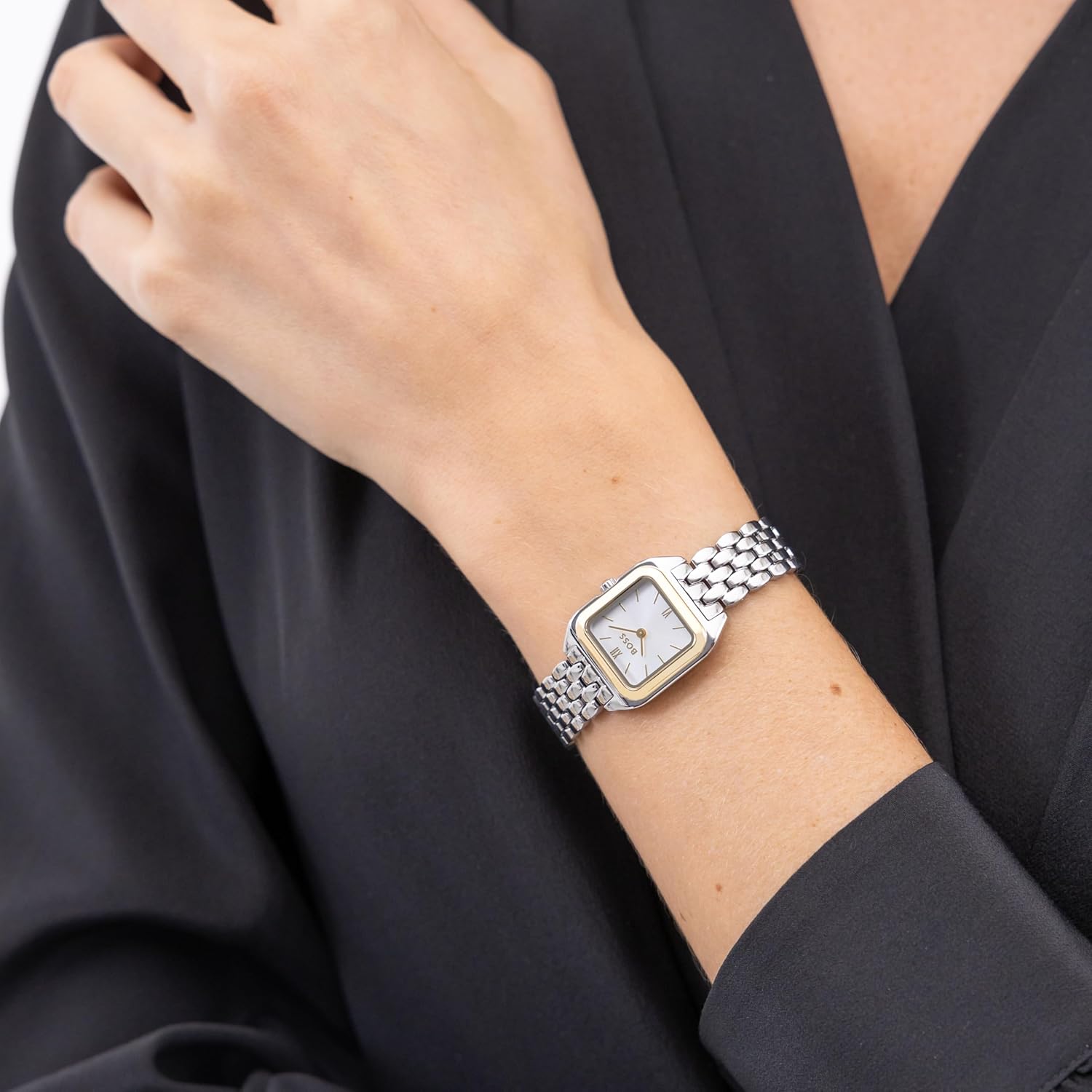 BOSS Women's Mae Petite Watch, Stainless Steel Bracelet 3B Modern, Stylish Timepiece - Gift for Her 22mm