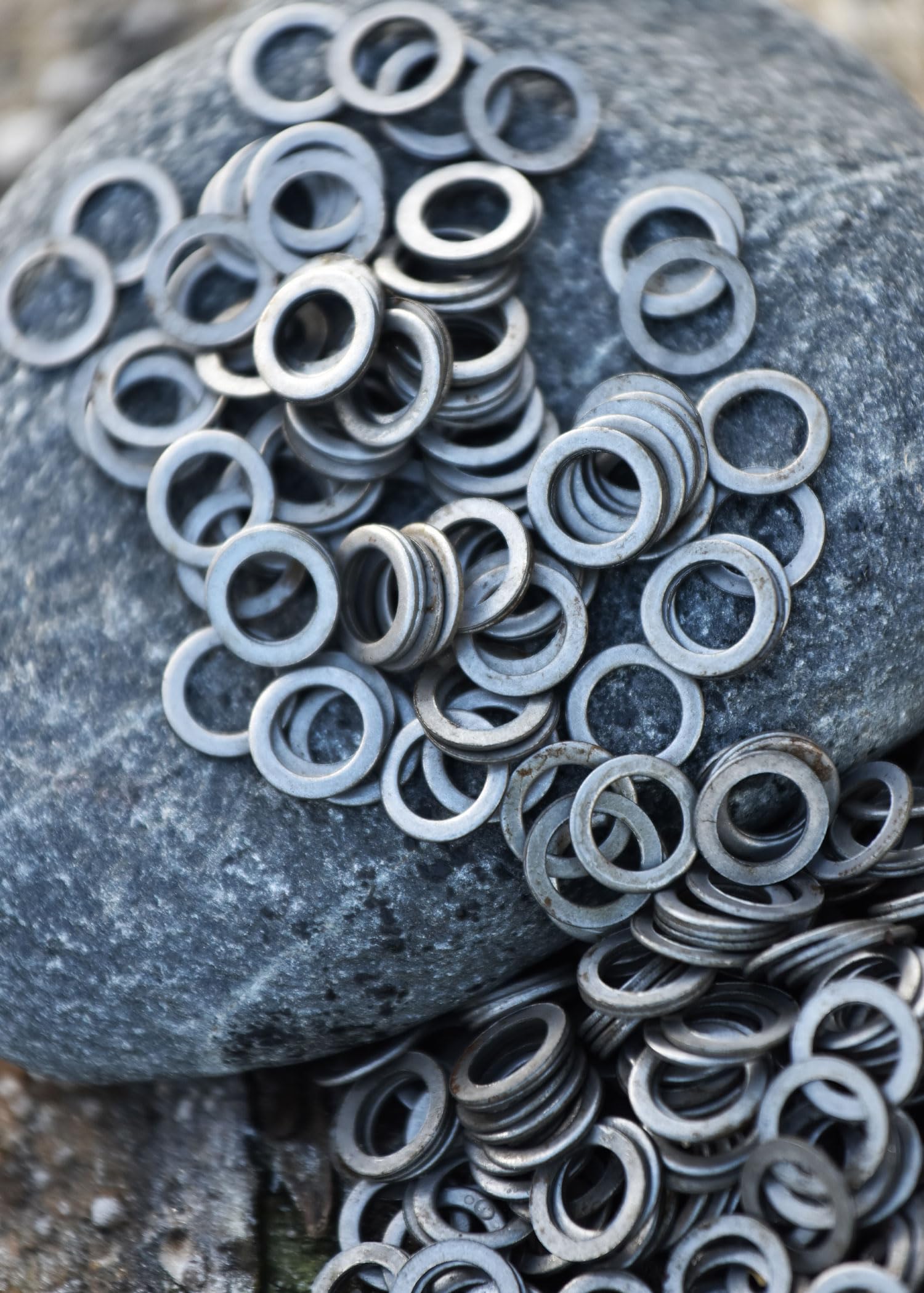 Ulfberth Flache Kettenringe FRM/FWM, 1 kg, ca. 3000 Ringe, ID 8 mm | für DIY Kettenhemd, Kettenhaube, ideal für LARP, Reenactment & Cosplay