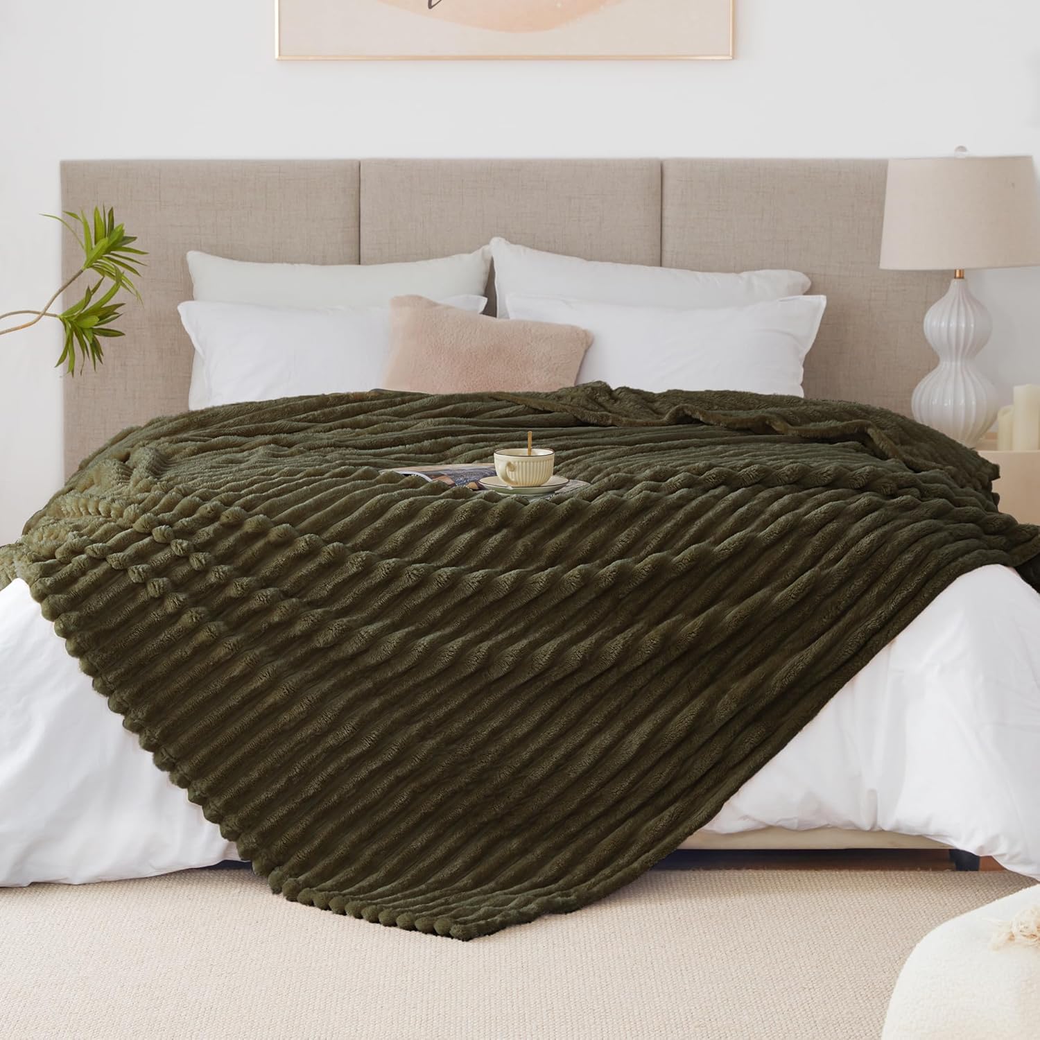 EXQ Home Fleece Blanket Queen Size for Couch or Bed - 3D Stripe Jacquard Decorative Blankets - Cozy Soft Lightweight Fuzzy Flannel Blanket Suitable for All Seasons(90"×90",Dark Green) Dark Green Queen