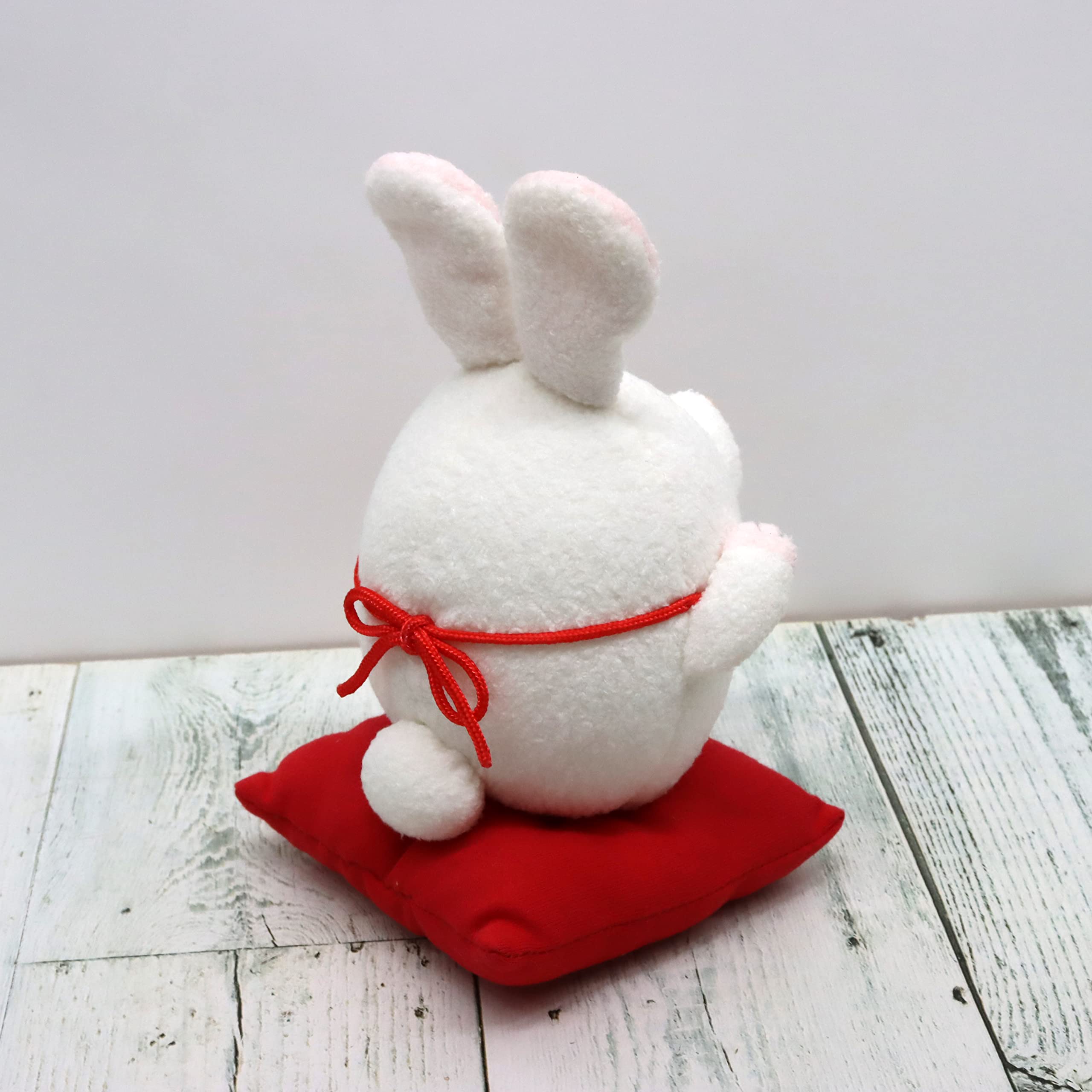 Amazon.co.jp: シナダ 2023年 干支 招き コロコロ うさぎ : 文房具