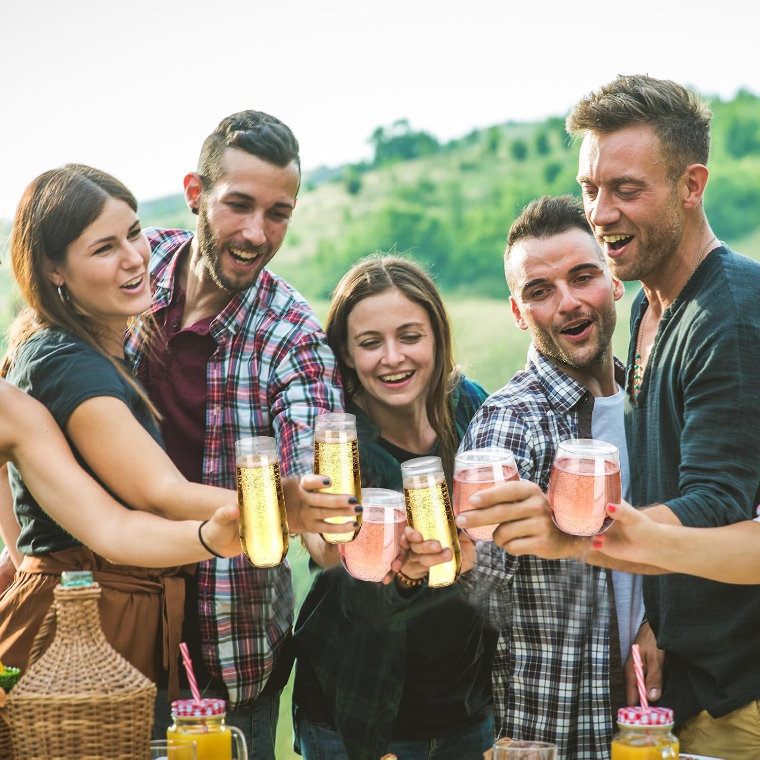 Remerry 48 Pack Stemless Plastic Wine Glasses 9 oz & 12 oz Disposable Champagne Flutes Cups Heavy Duty Shatterproof Toasting Cocktail Glasses for Weddings, Bars, and Events(Clear)