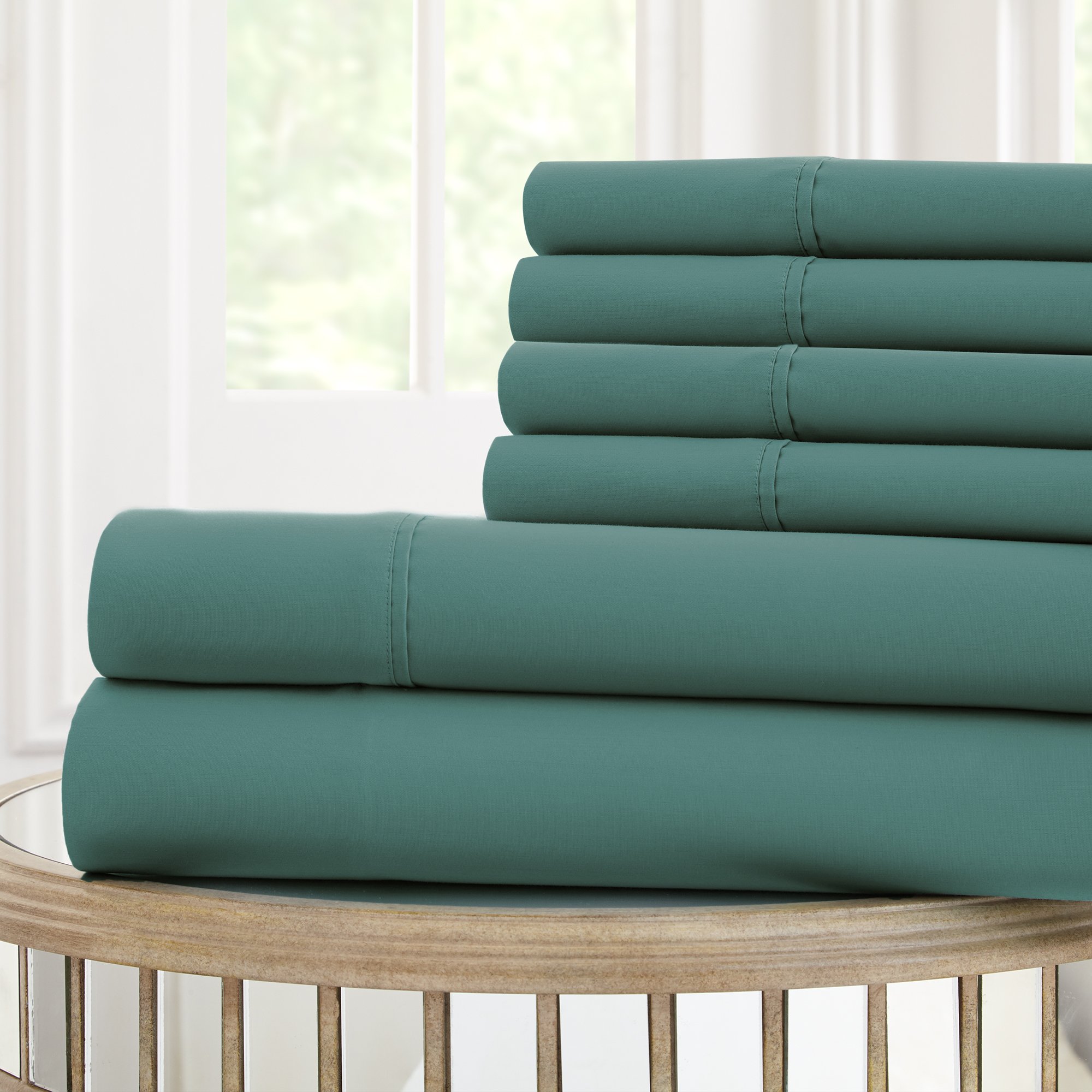 Parure de lit 6 pièces en microfibre respirante pour des nuits fraîches en très grand lit