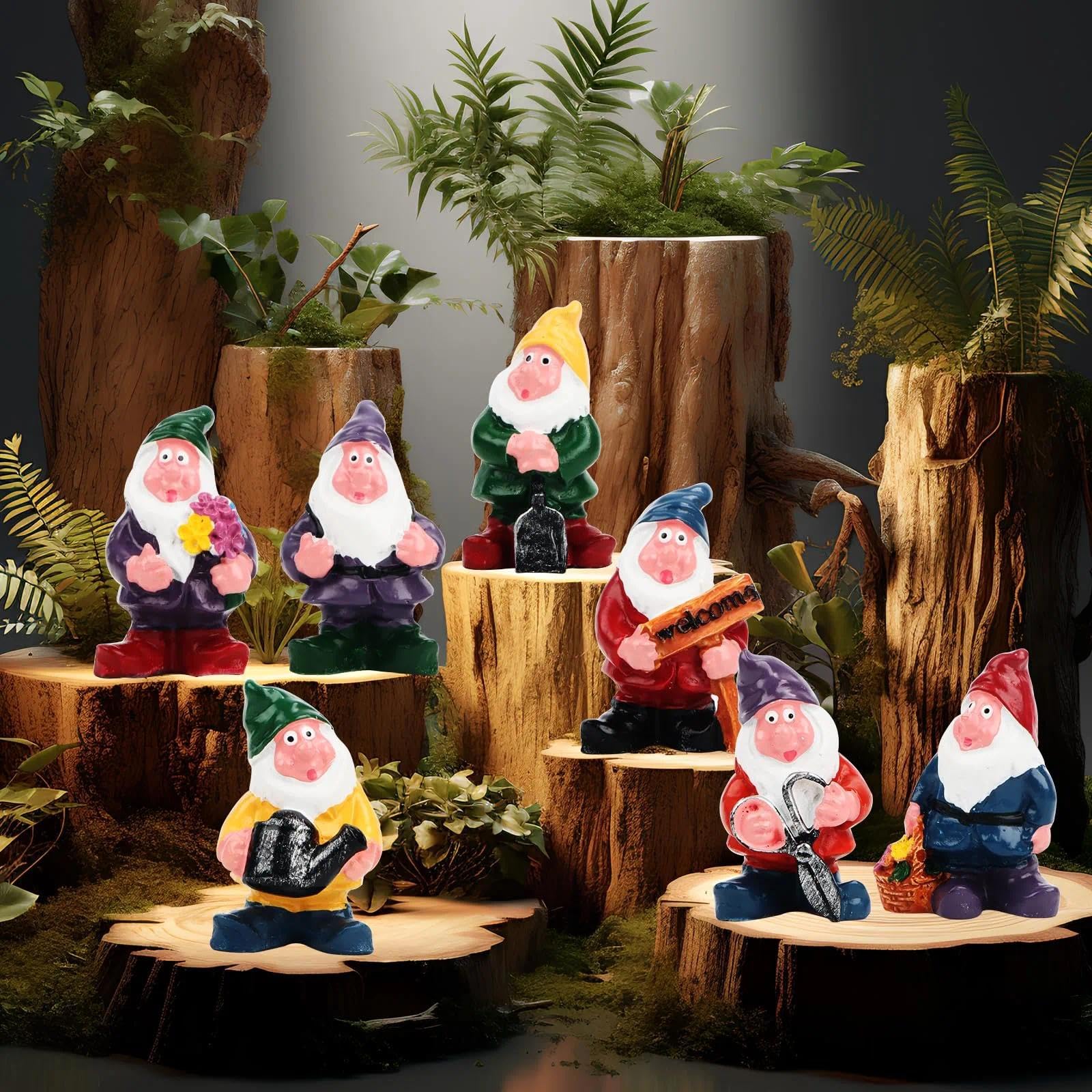 MplehDa miniaturowe krasnoludki ogrodowe, 7 sztuk dekoracji do ogrodu, mini figurka krasnoludka z magicznego ogrodu, figurki krasnoludków z magicznego ogrodu na święta Bożego Narodzenia, do ogrodów
