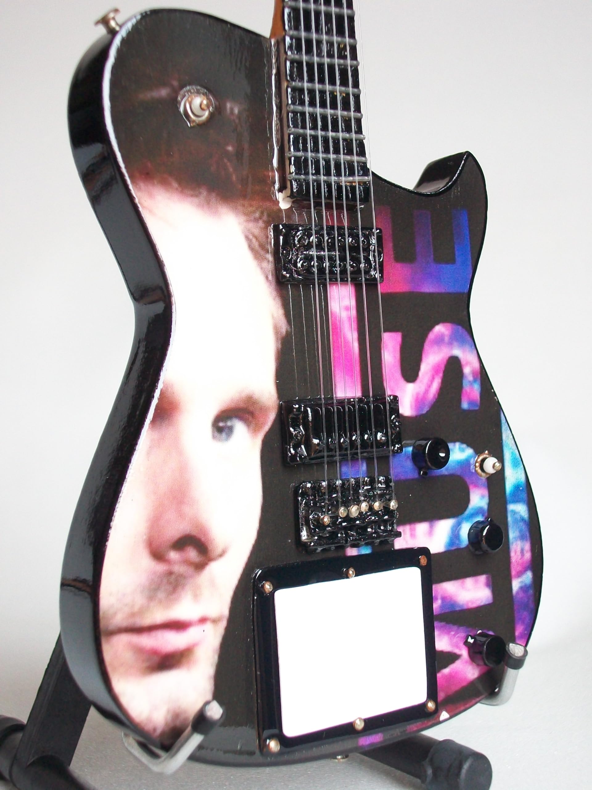 Guitare miniature Manson Matt Bellamy de Muse